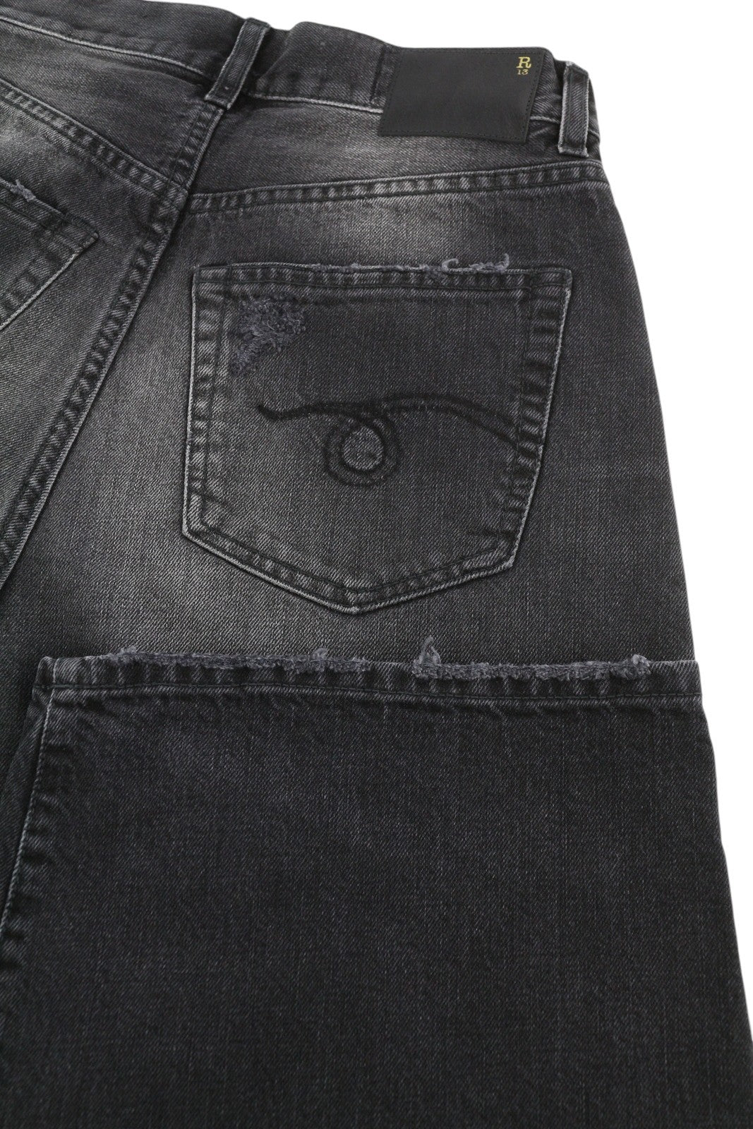 R13 trumpi plačių klešnių moteriški džinsai 25 Wilson juodi išblukę distress čiurnos plotis PF25 RRP695 