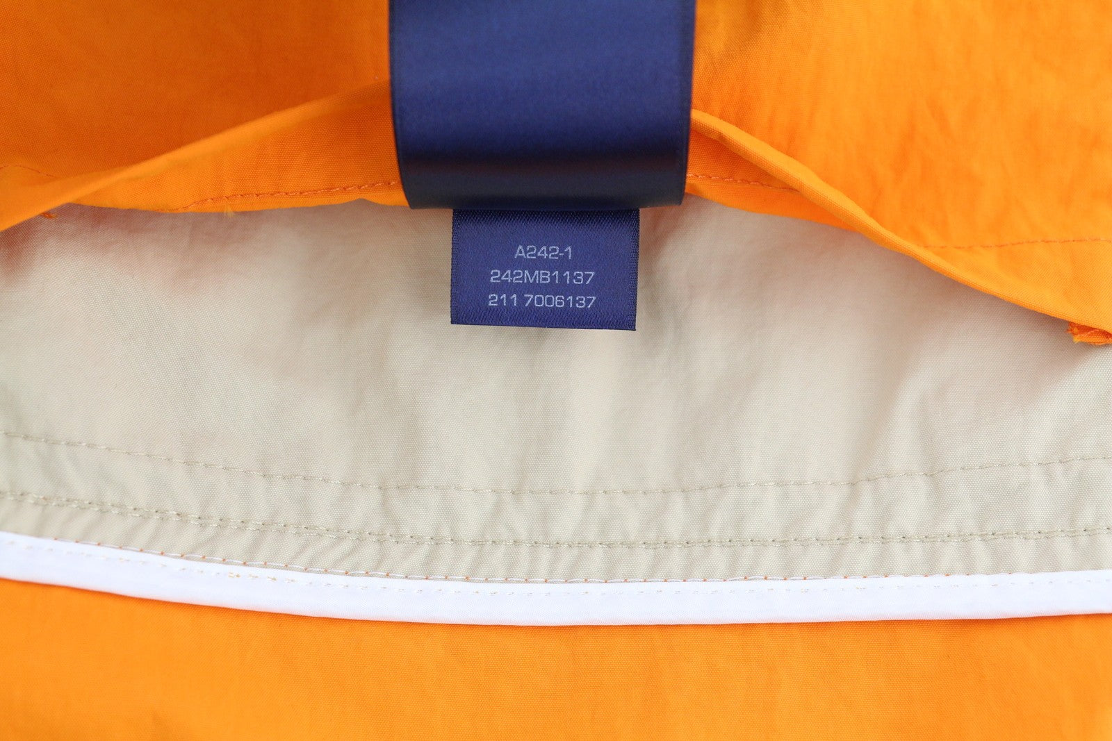 GANT Color Blocked Windbreaker Men Jacket L Dry Sand Hooded Full Zip Lightweight