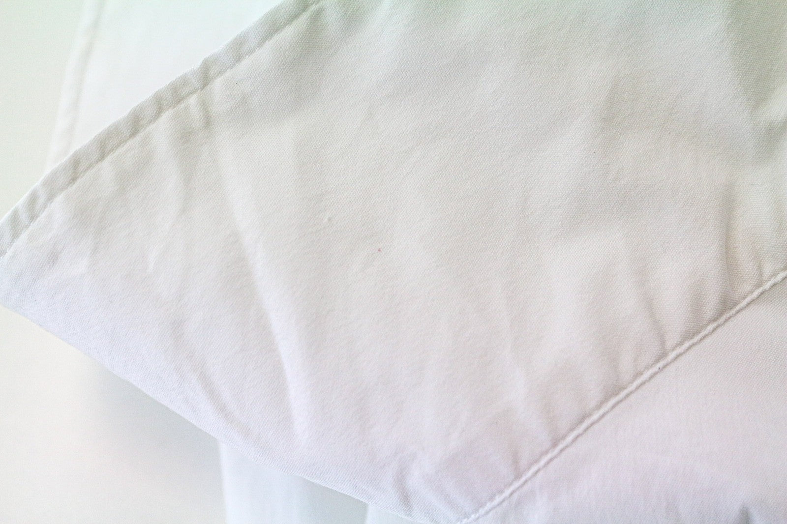 SUISTUDIO Bob moteriški marškinėliai, UK10, balti, ploni, medvilnės mišinio, oficiali palaidinė su valties formos iškirpte. 