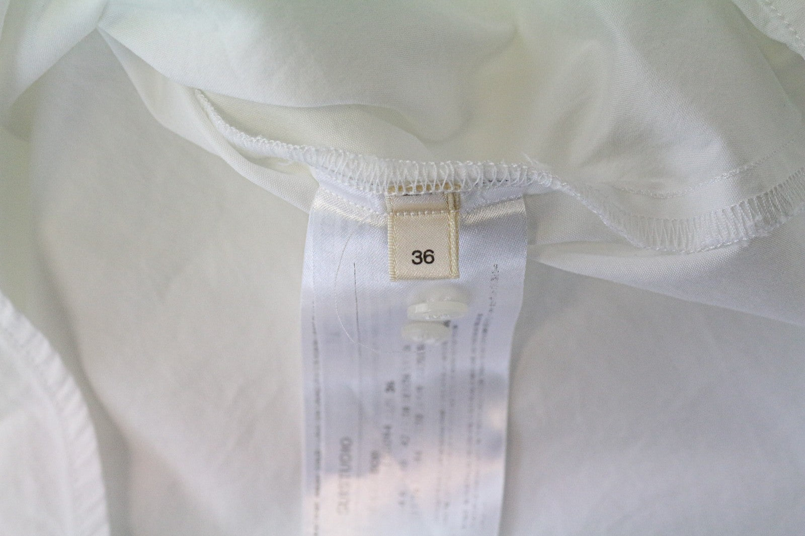 SUISTUDIO Bob moteriški marškinėliai, UK10, balti, ploni, medvilnės mišinio, oficiali palaidinė su valties formos iškirpte. 