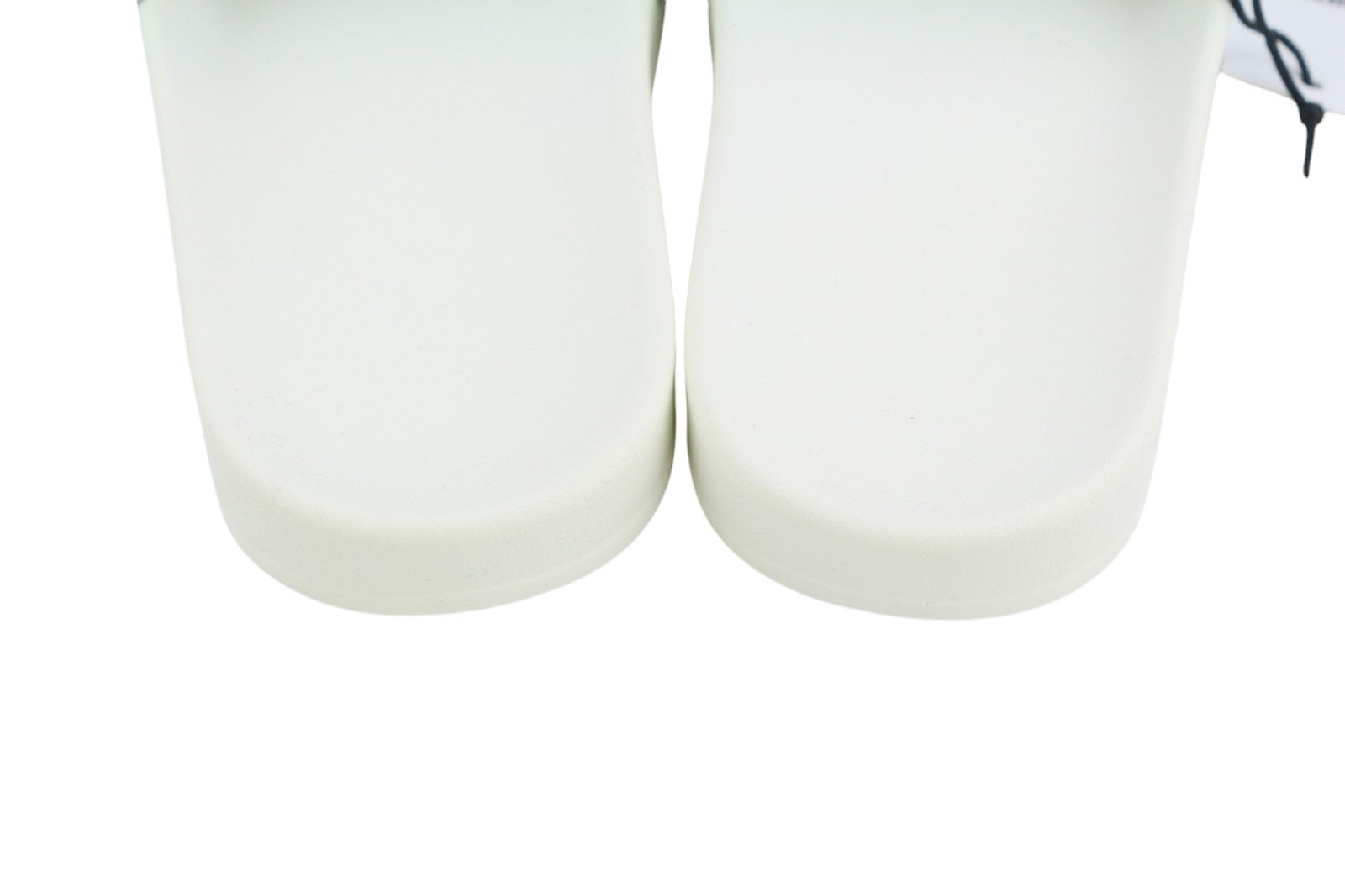 DIESEL Sa-Mayemi W moteriškos basutės, 41 dydis, baltos, sidabrinės, paplūdimio šlepetės su atviru pamušalu. 