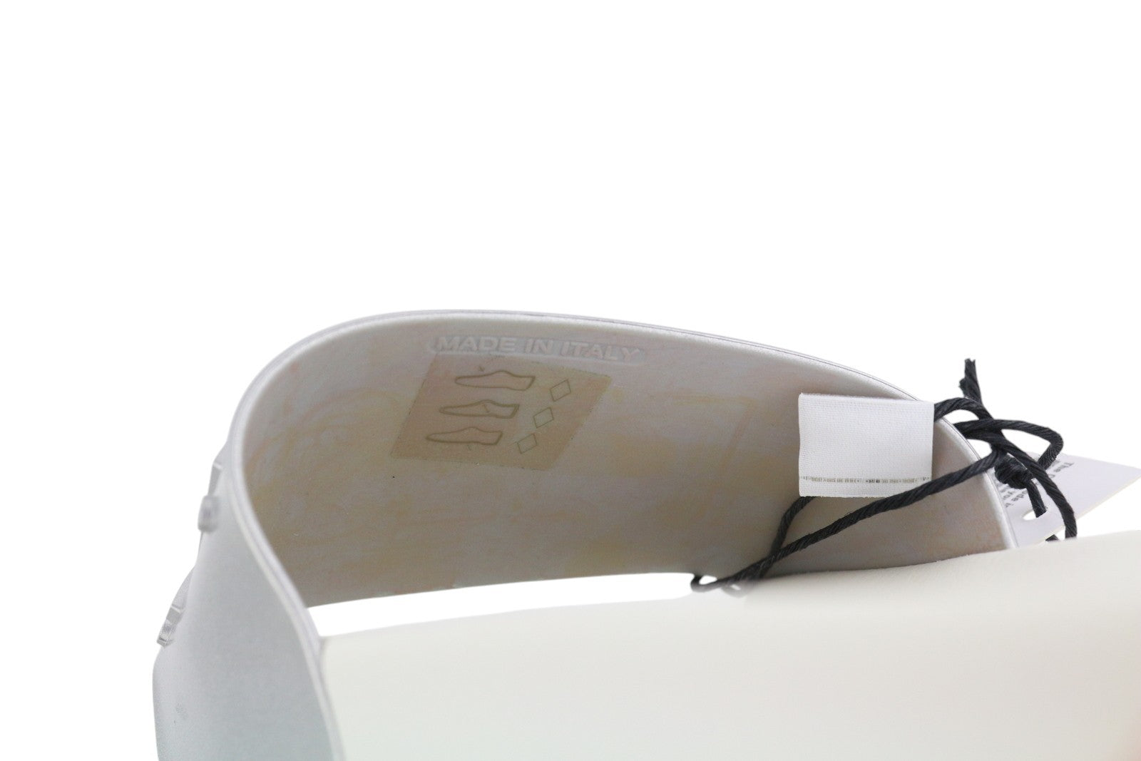 DIESEL Sa-Mayemi W moteriškos basutės, 41 dydis, baltos, sidabrinės, paplūdimio šlepetės su atviru pamušalu. 