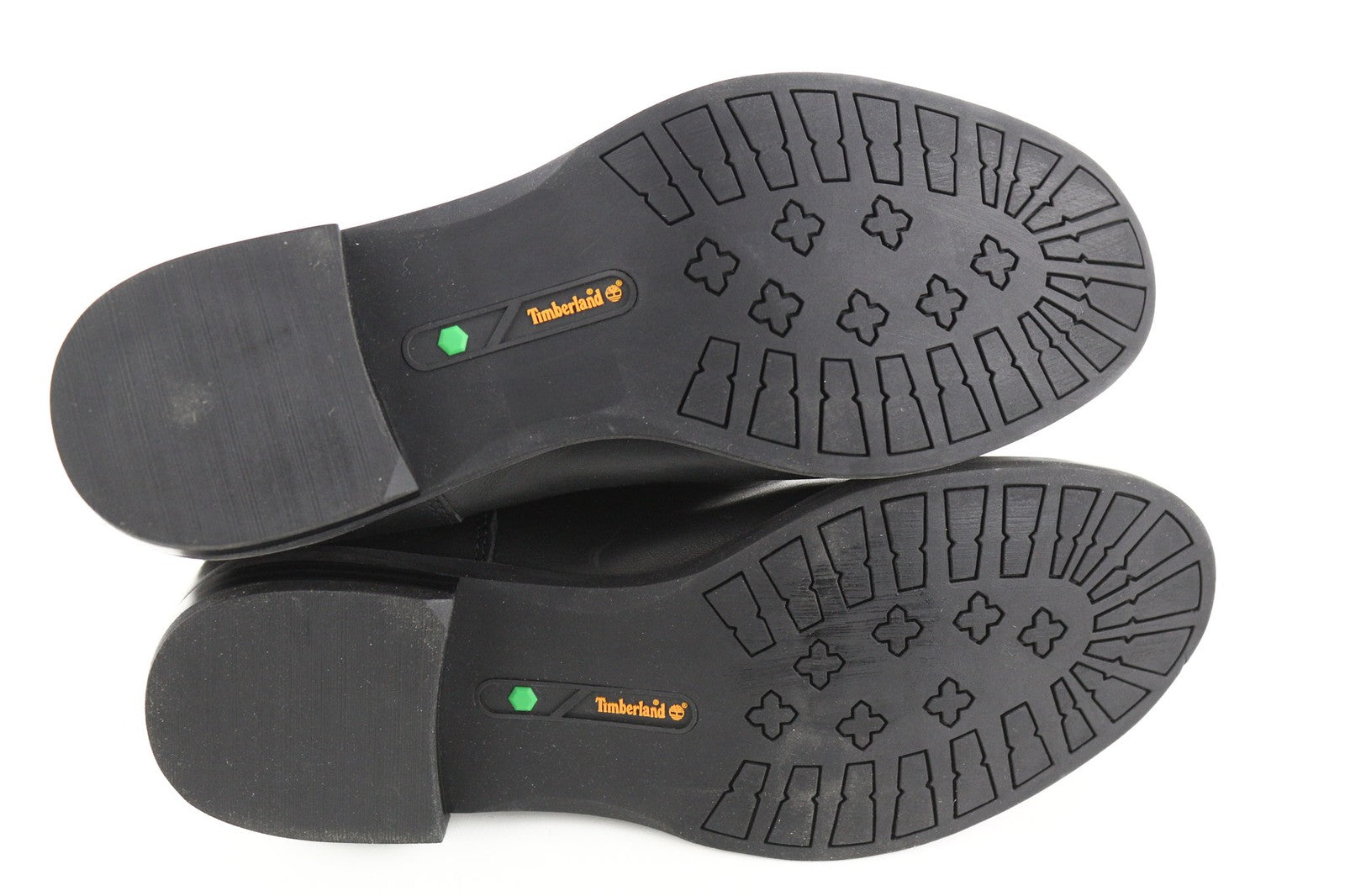 TIMBERLAND A1KHL moteriški juodi odiniai aulinukai su užtrauktuku šonuose.