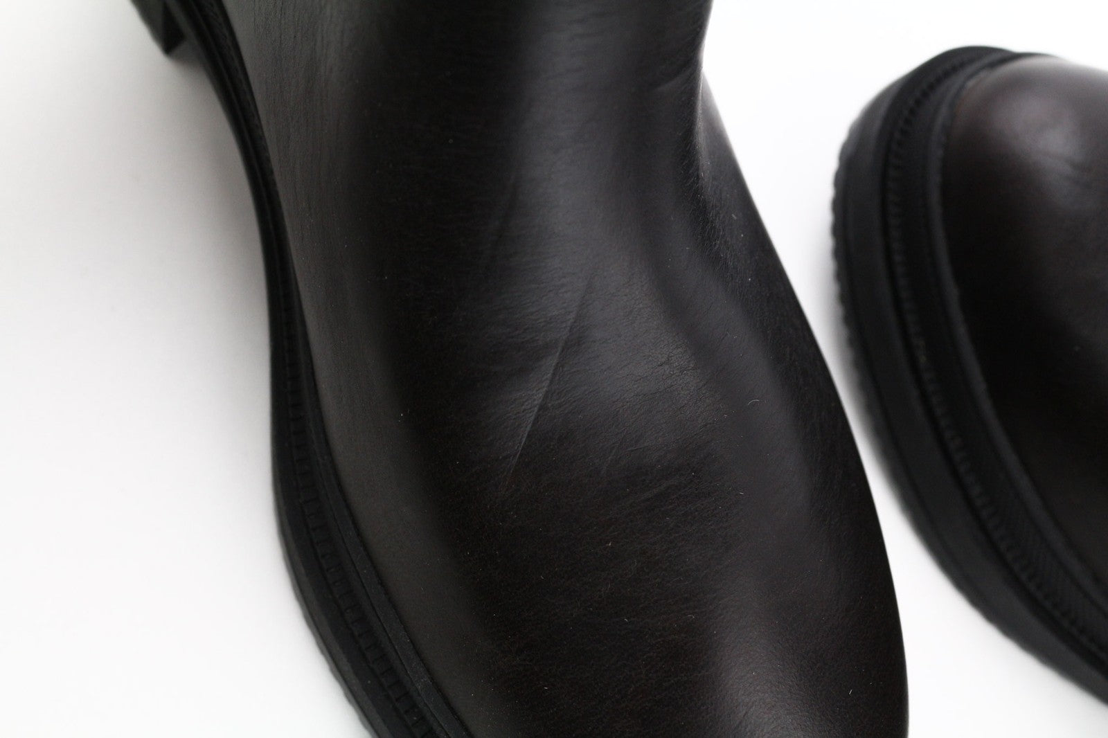 TIMBERLAND A2589 moteriški aulinukai su tamsia odine juostele, odiniai, ReBOTL, su užtrauktuku šone. 