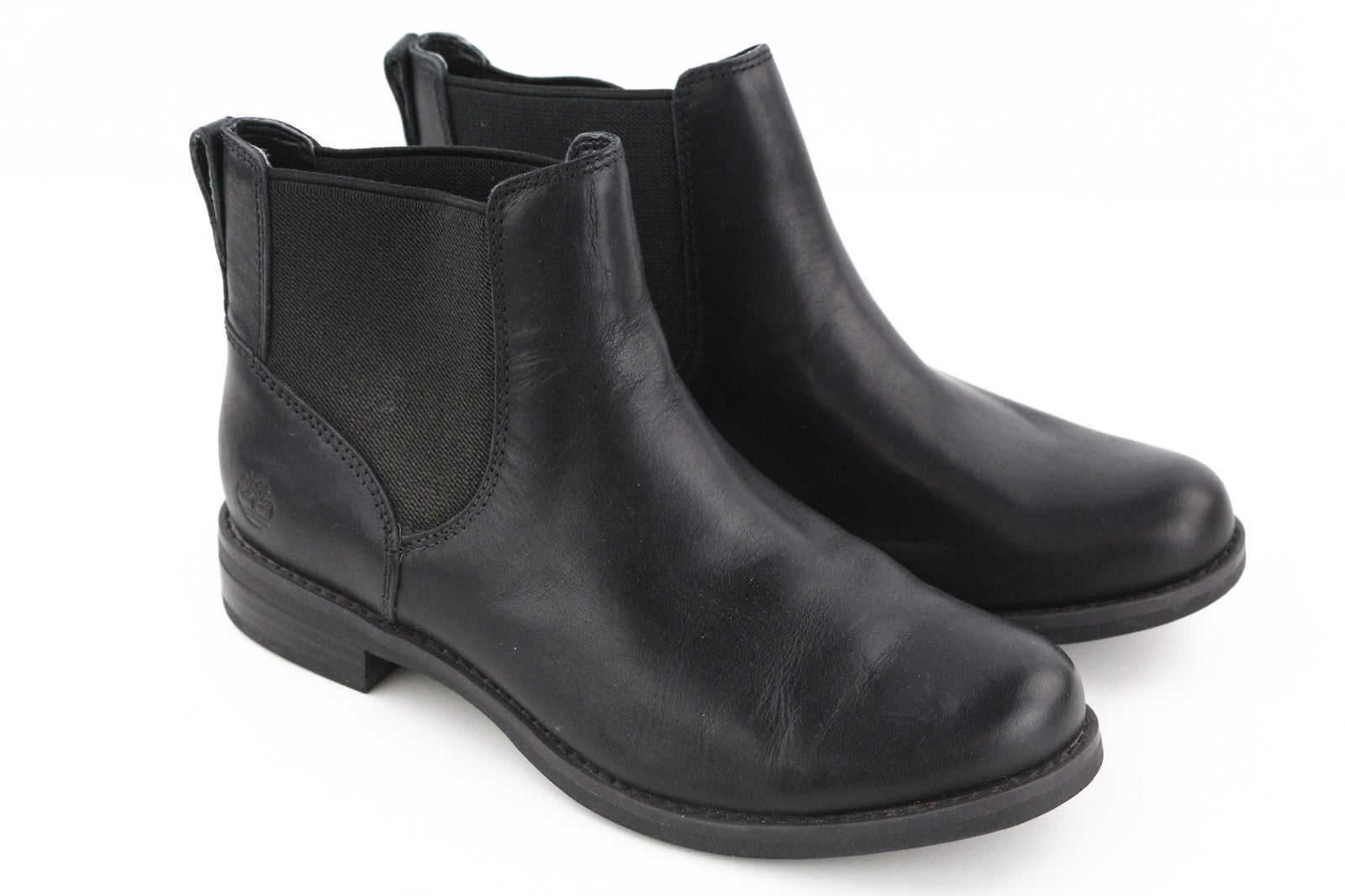 TIMBERLAND A1KHL moteriški juodi odiniai aulinukai, EU37, UK4, su smailia pamušalu šonuose. 