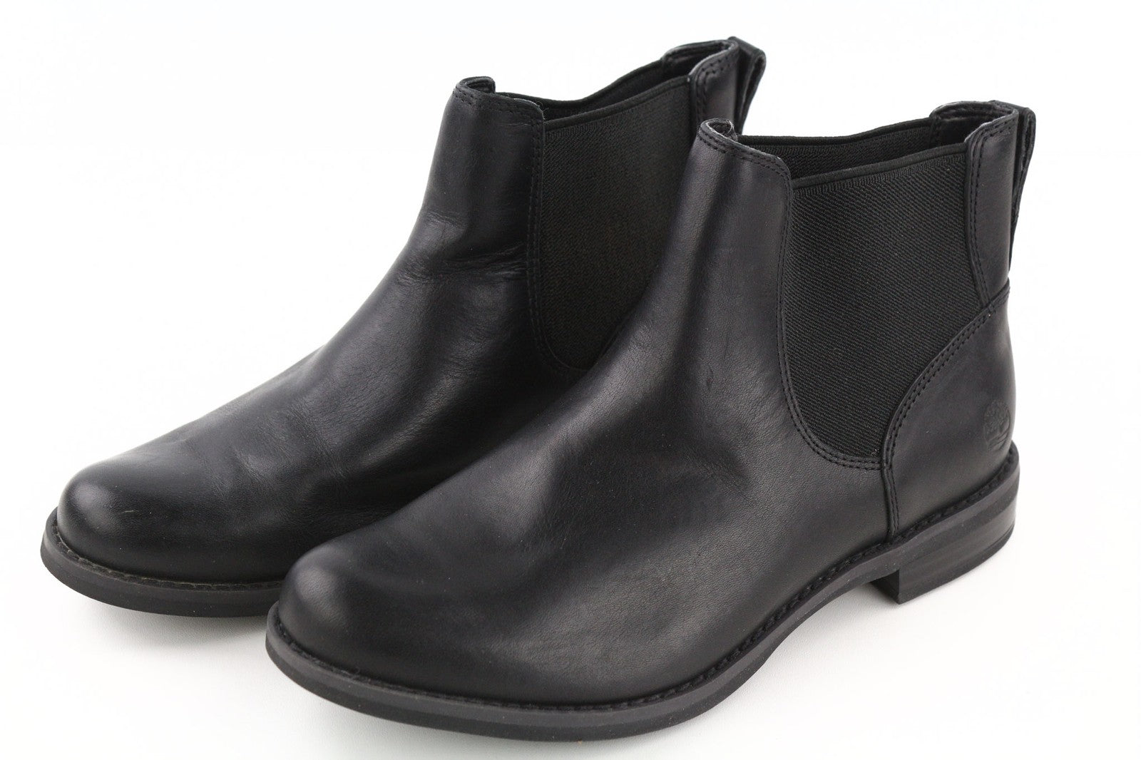 TIMBERLAND A1KHL moteriški juodi odiniai aulinukai, EU37, UK4, su smailia pamušalu šonuose. 