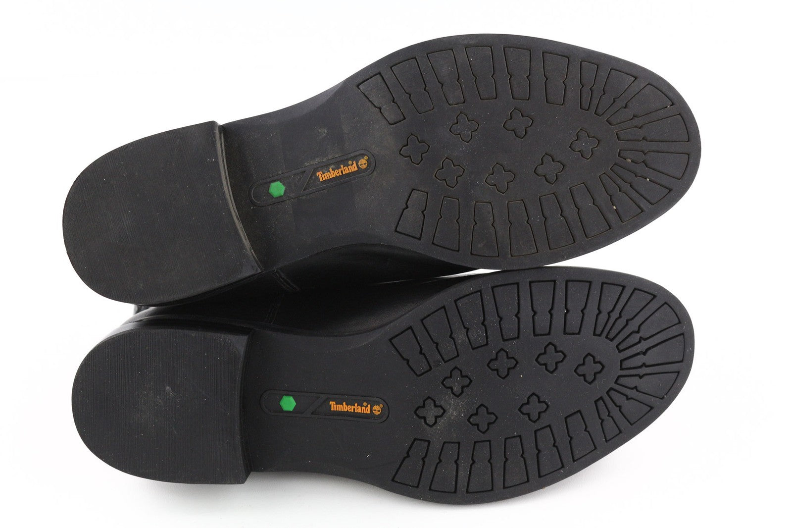 TIMBERLAND A1KHL moteriški juodi odiniai aulinukai, EU37, UK4, su smailia pamušalu šonuose. 