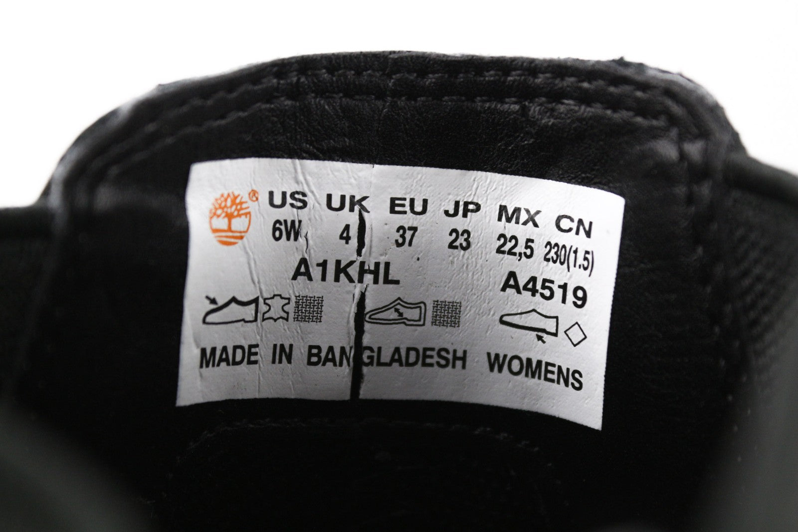 TIMBERLAND A1KHL moteriški juodi odiniai aulinukai, EU37, UK4, su smailia pamušalu šonuose. 