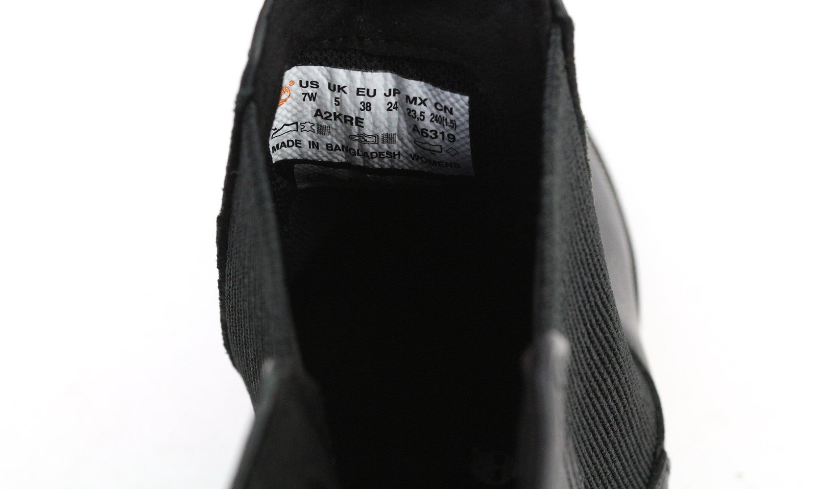 TIMBERLAND A2KRE moteriški juodi odiniai batai su tampriomis šoninėmis detalėmis, dydis EU38, UK5. 