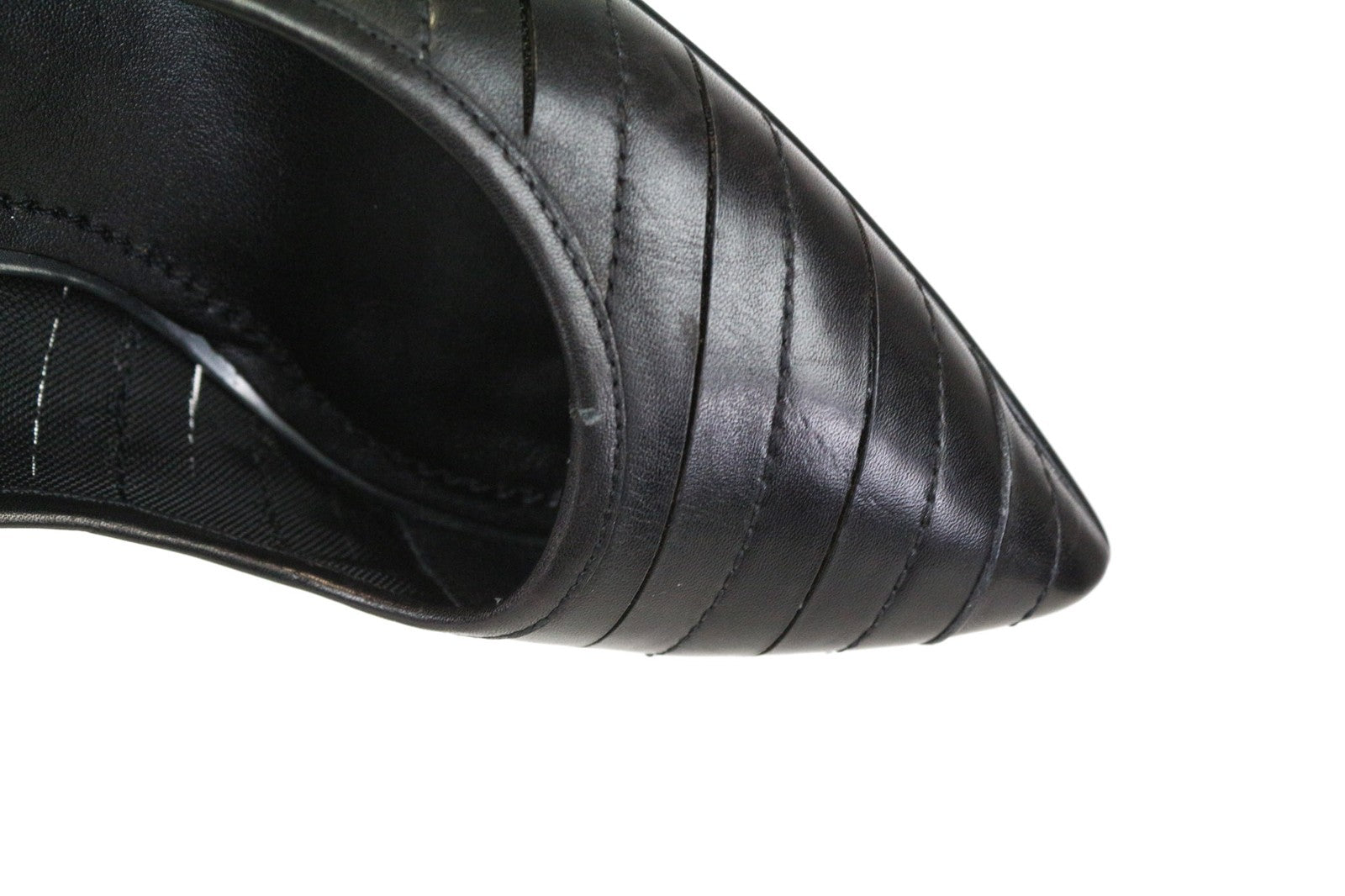 DIESEL moteriški juodi tekstūruoti aukštakulniai smailiais nosimis, 39 dydis, klasikinio stiliaus 