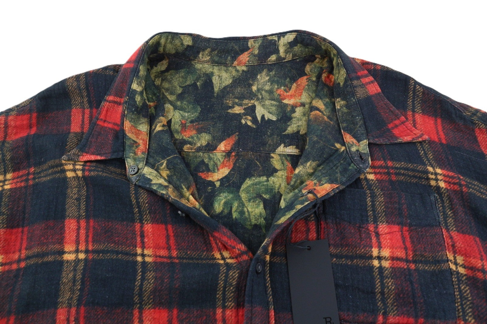 R13 Dvipusiai moteriški marškiniai su nugara, raudoni languoti su lapų kamufliažu S FW25 RRP1045 