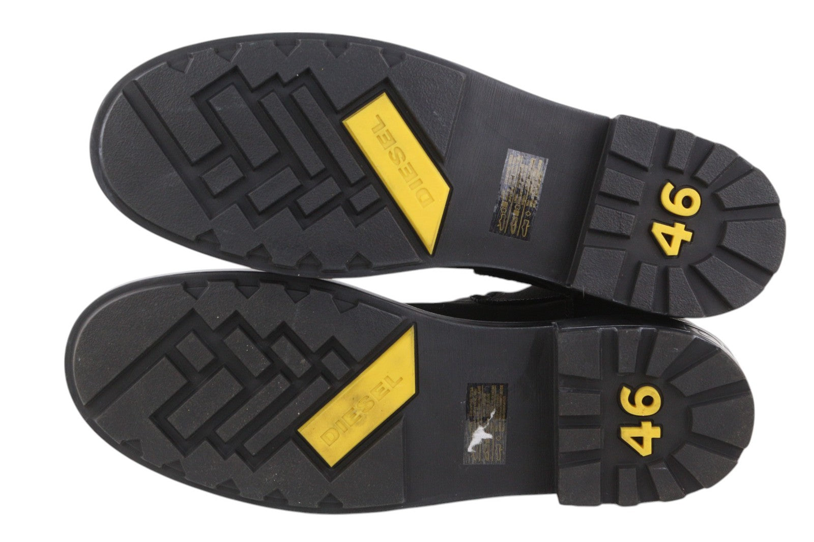 DIESEL D-Thruper vyriški juodi odiniai aulinukai su užtrauktuku, EU46, rekomenduojama kaina – 260 € 