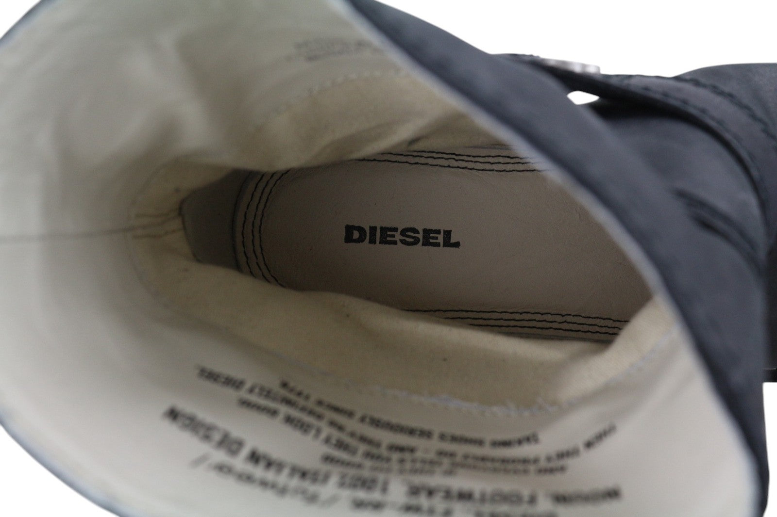 DIESEL D-Thruper moteriški juodi odiniai laisvalaikio batai, EU40, rekomenduojama kaina – 280 € 