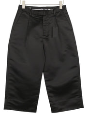 R13 laisvos trumpos klostuotos moteriškos kelnės 27 juodos atlaso imitacijos iki kulkšnių FW25 