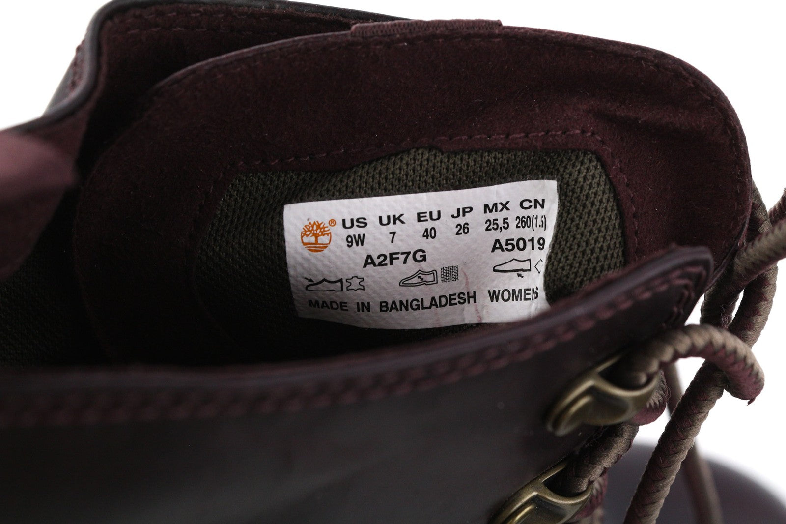 TIMBERLAND A2F7G moteriški EU40/41 tamsios odos batai su vidutinio ūgio migdolų nosimis su raišteliais 