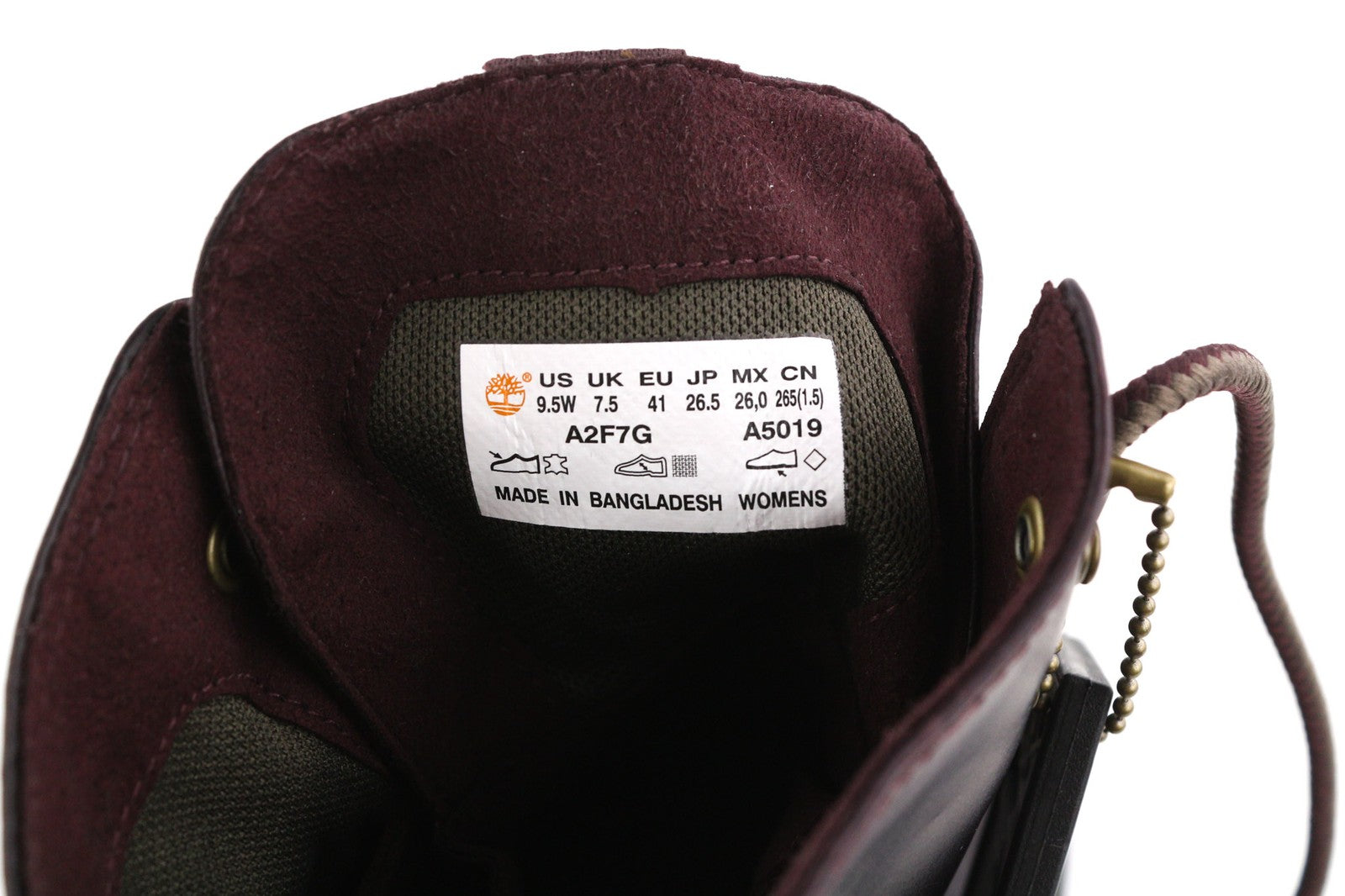 TIMBERLAND A2F7G moteriški EU40/41 tamsios odos batai su vidutinio ūgio migdolų nosimis su raišteliais 