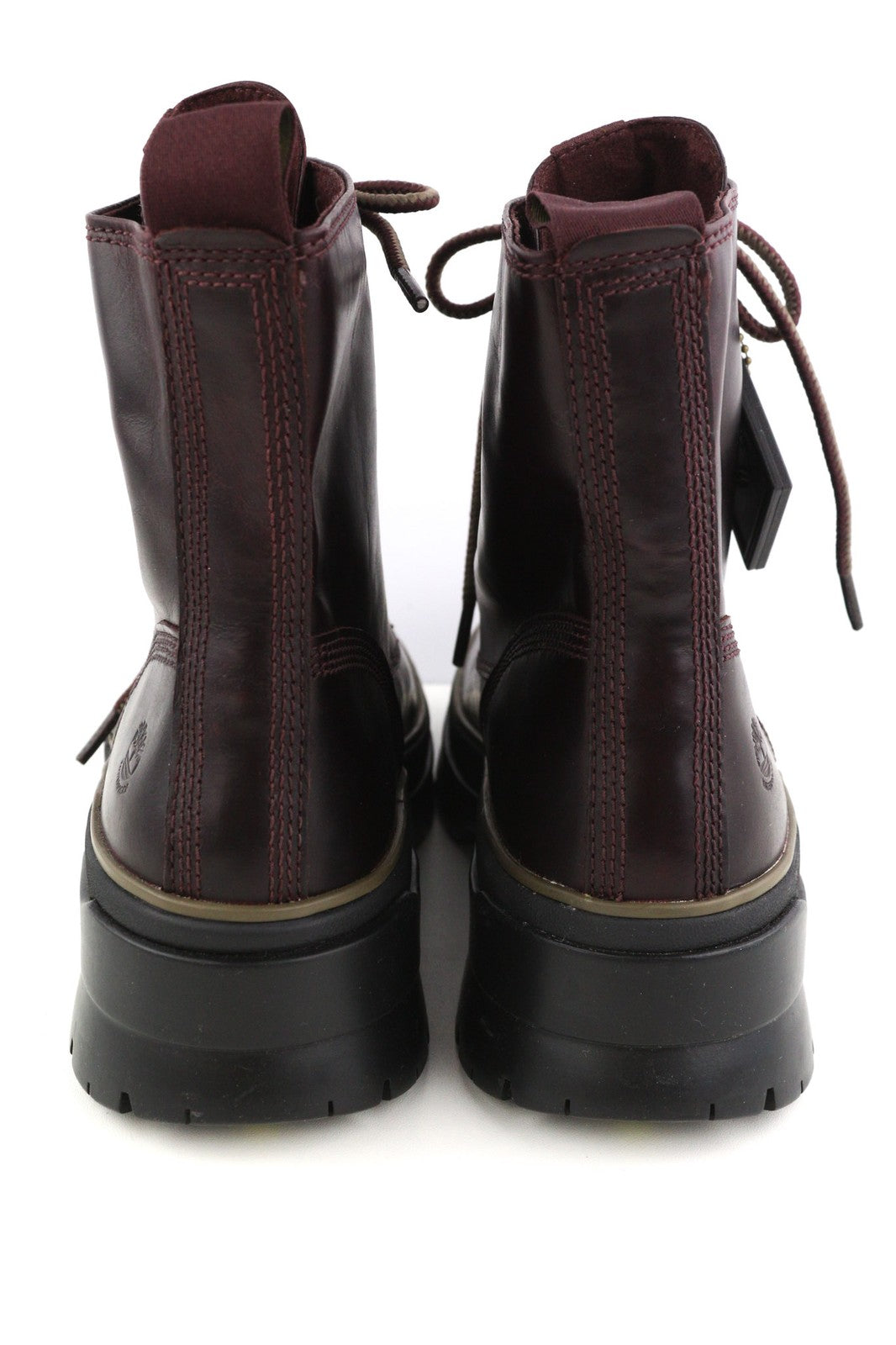 TIMBERLAND A2F7G moteriški EU40/41 tamsios odos batai su vidutinio ūgio migdolų nosimis su raišteliais 