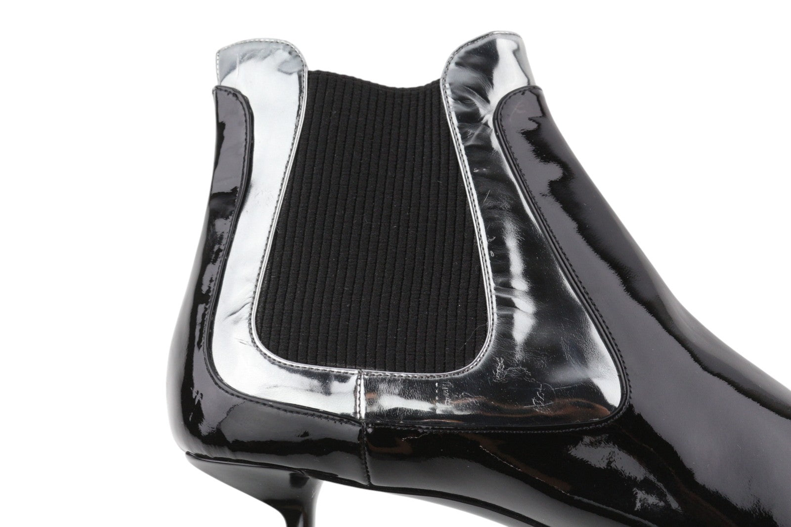 EMPORIO ARMANI moteriški juodi lakuotos odos bateliai su kulnais, 37 dydis 