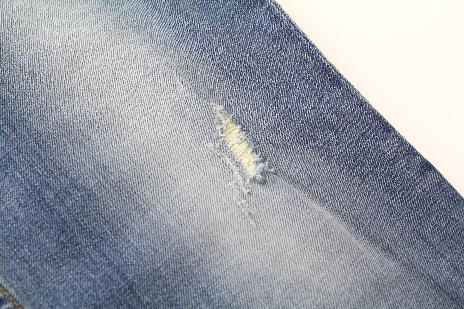 TAKESHY KUROSAWA TK75 vyriški džinsai W34 mėlyni, tamprūs, ploni, su sagomis, dirbtinio apnašų rašto