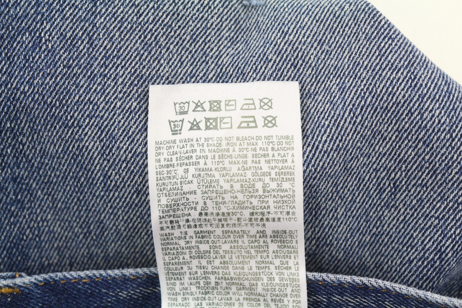 DIESEL 1995 09E02 Men Jeans W32/L34 Blue Ripped Distress Slim Straight RRP375