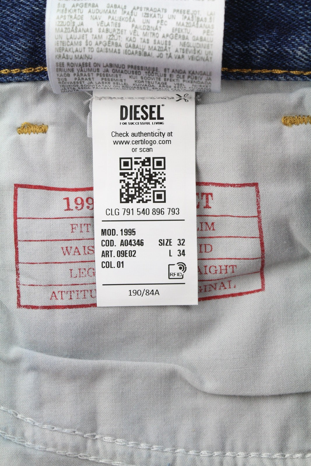 DIESEL 1995 09E02 Men Jeans W32/L34 Blue Ripped Distress Slim Straight RRP375