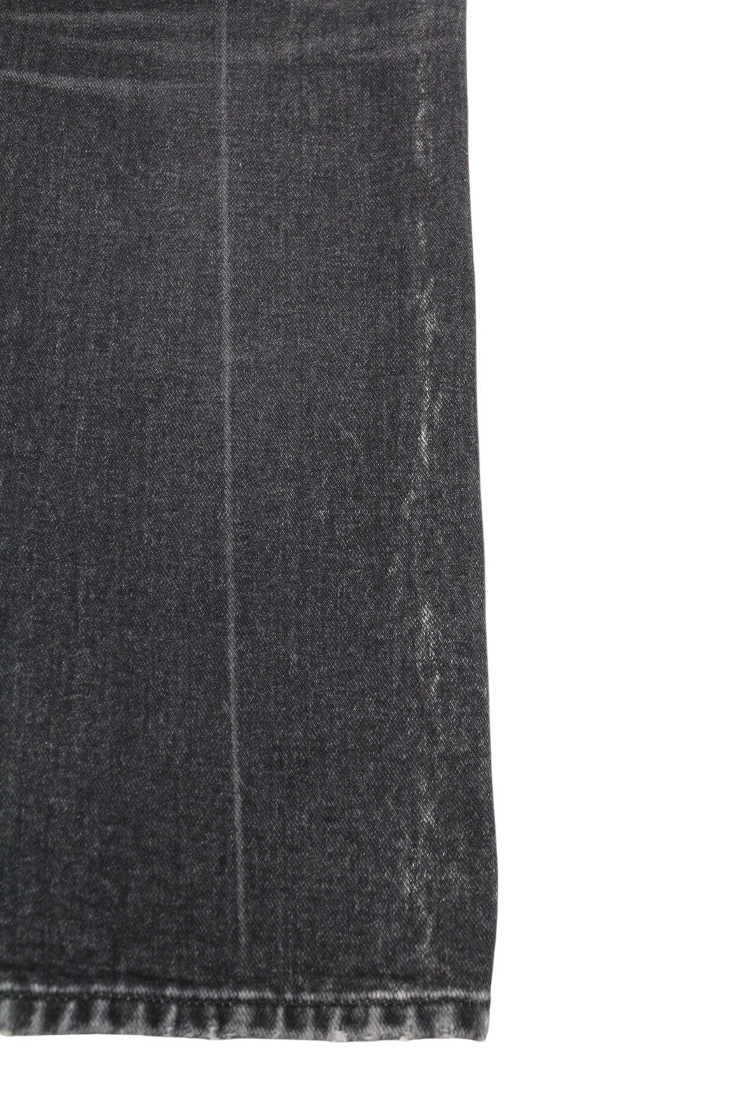 R13 Courtney Slim moteriški džinsai 27 Everit juodi išblukę trumpi džinsai su užtrauktuku 