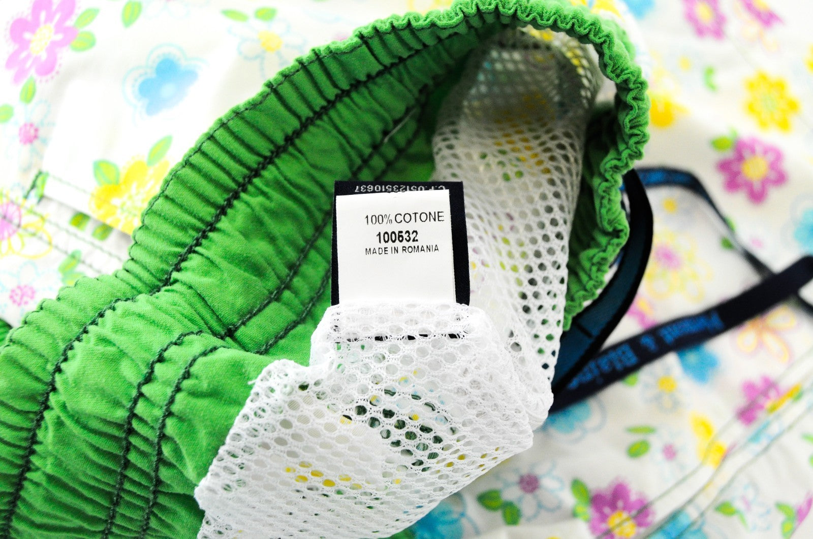HARMONT & BLAINE Men Swimwear W23 White Flower Patterned Pull On Summer Trunks