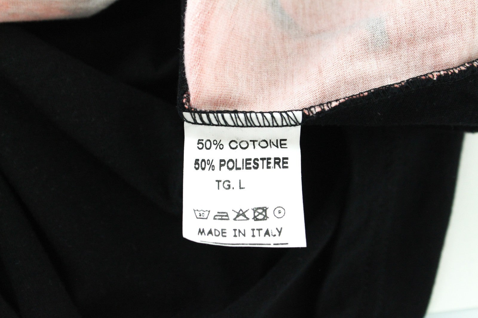 VKING Men T-Shirt L Red Black Cotton Blend Rose Print Short Sleeved Pull On