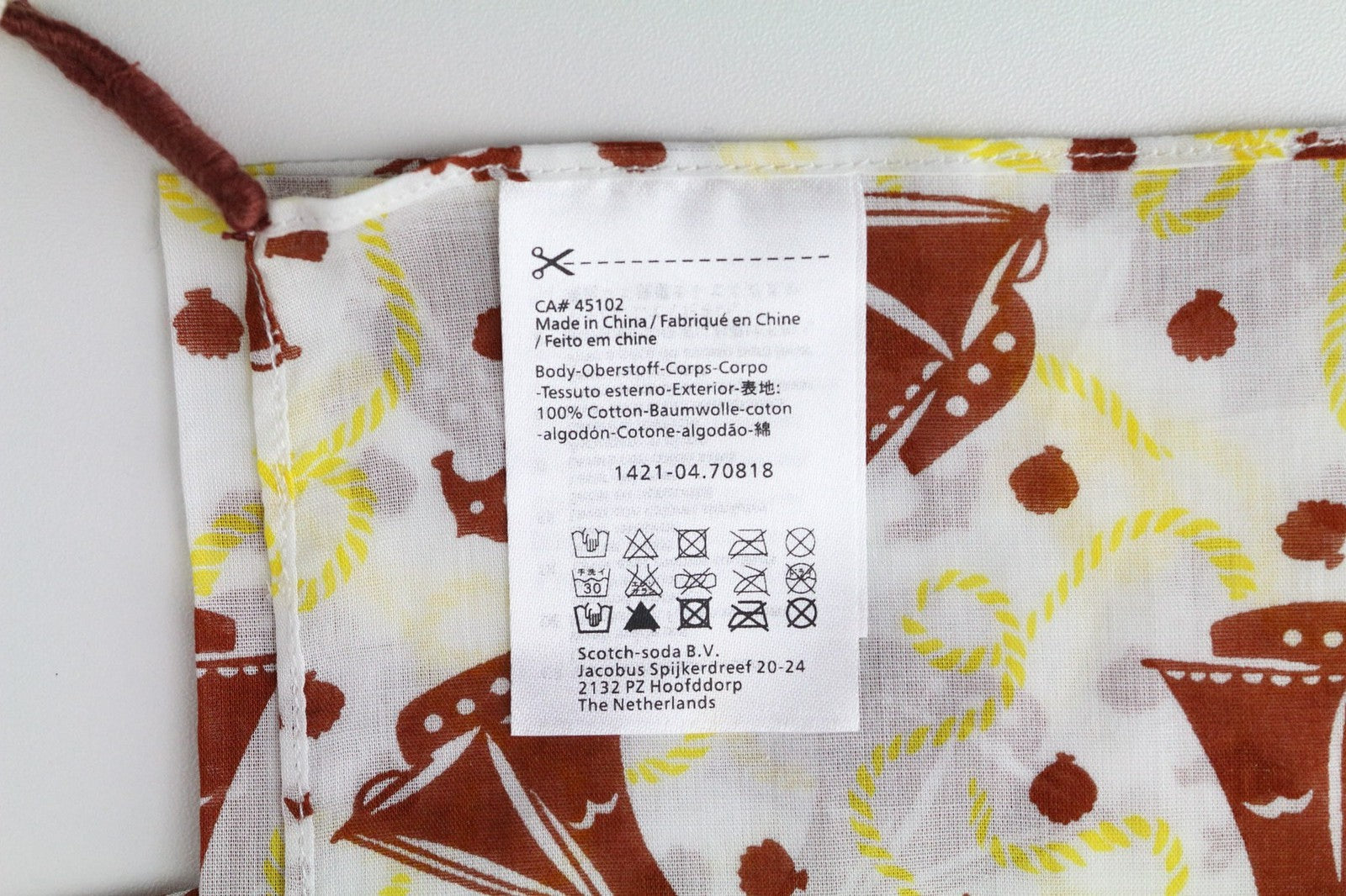 MAISON SCOTCH moteriškas šalikas OS baltas vasarinis kvadratinis burlaivio rašto medvilninis klasikinis 