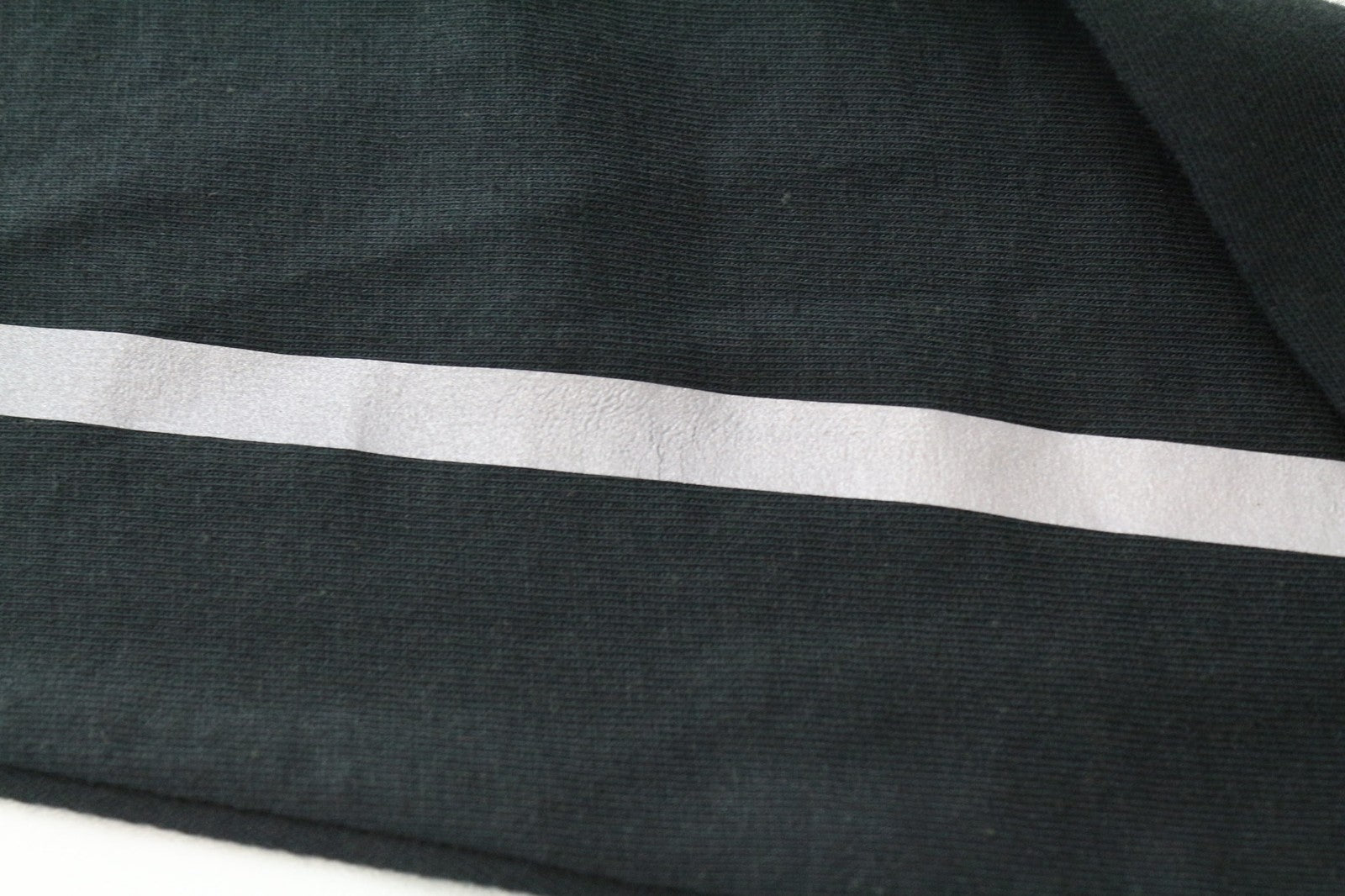 TUCANO URBANO T-TU moteriški marškinėliai su atšvaitais, juodi, V formos iškirpte, grynos medvilnės, S dydžio. 