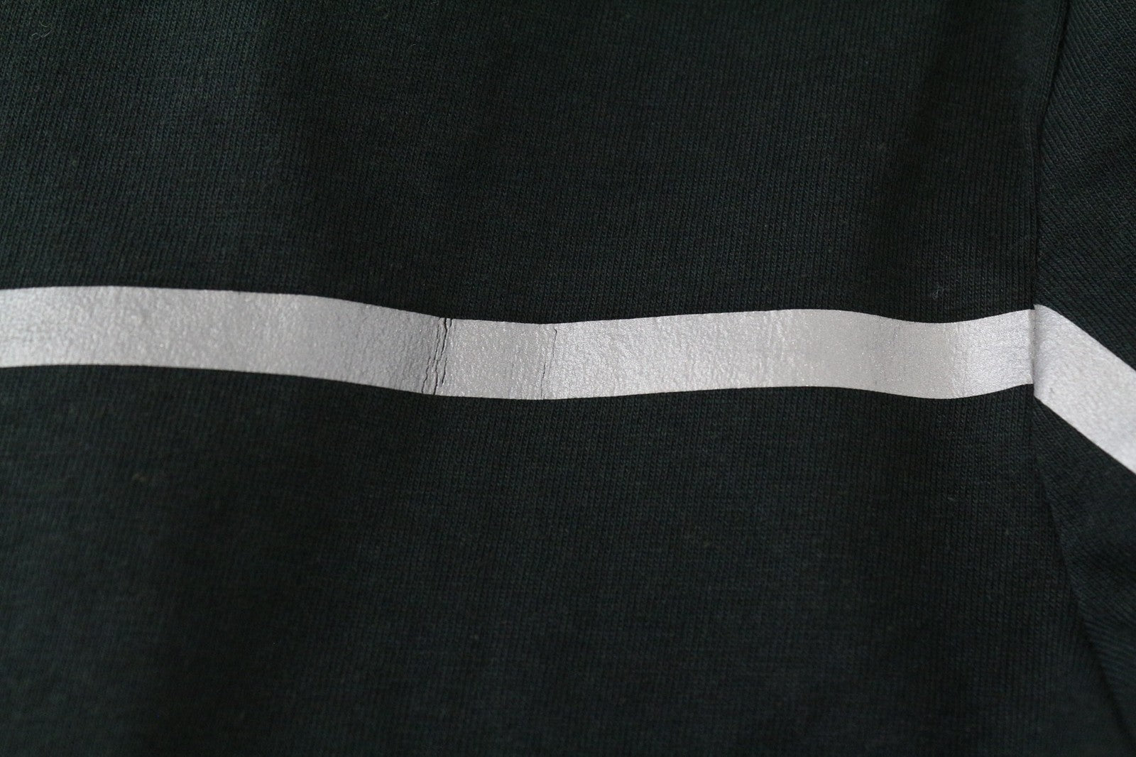 TUCANO URBANO T-TU moteriški marškinėliai su atšvaitais, juodi, V formos iškirpte, grynos medvilnės, S dydžio. 