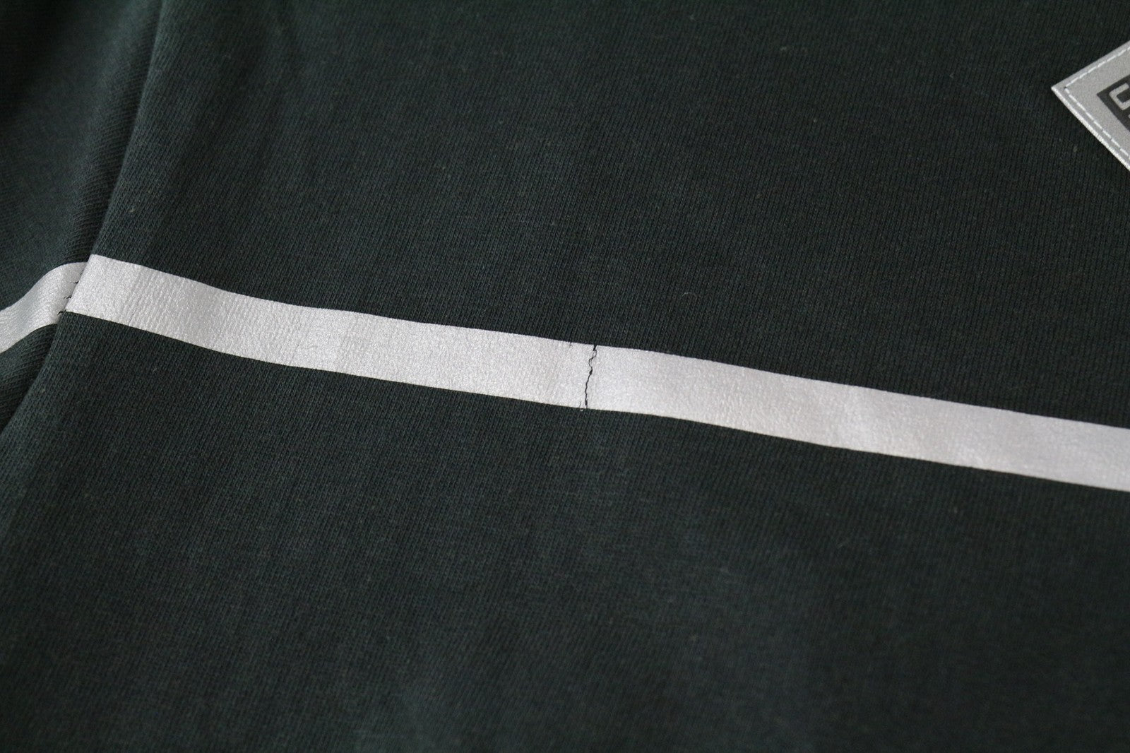 TUCANO URBANO T-TU moteriški marškinėliai su atšvaitu, juodi, su V formos iškirpte, S dydžio. 