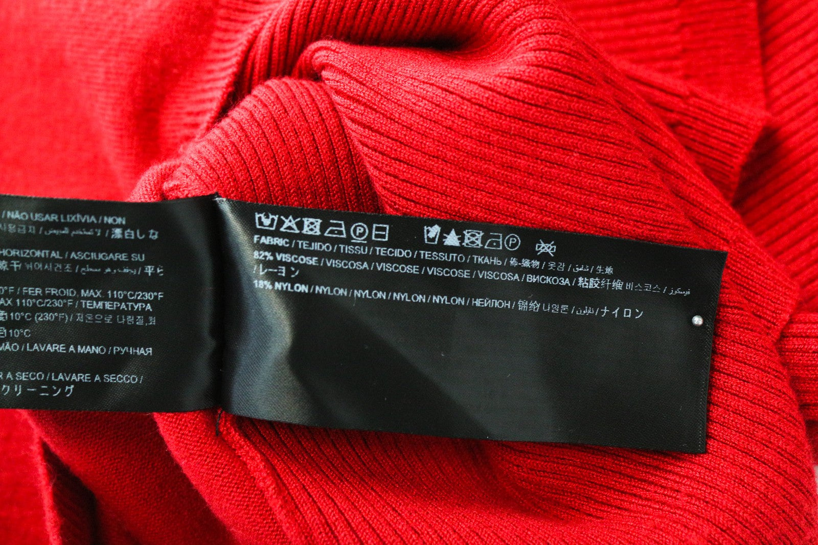 SUISTUDIO „Haze“ moteriški marškinėliai ryškiai raudoni, briaunoti, ploni golfai be rankovių 