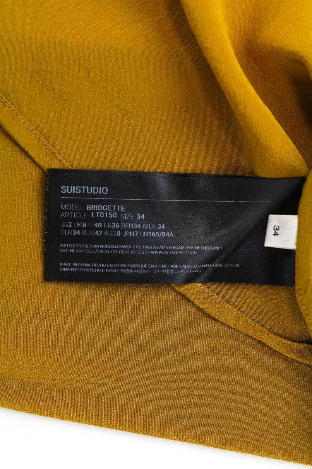 SUISTUDIO Bridgette moteriška palaidinė UK8 geltona garstyčių spalvos plona šilkine palaidinė su sagomis 