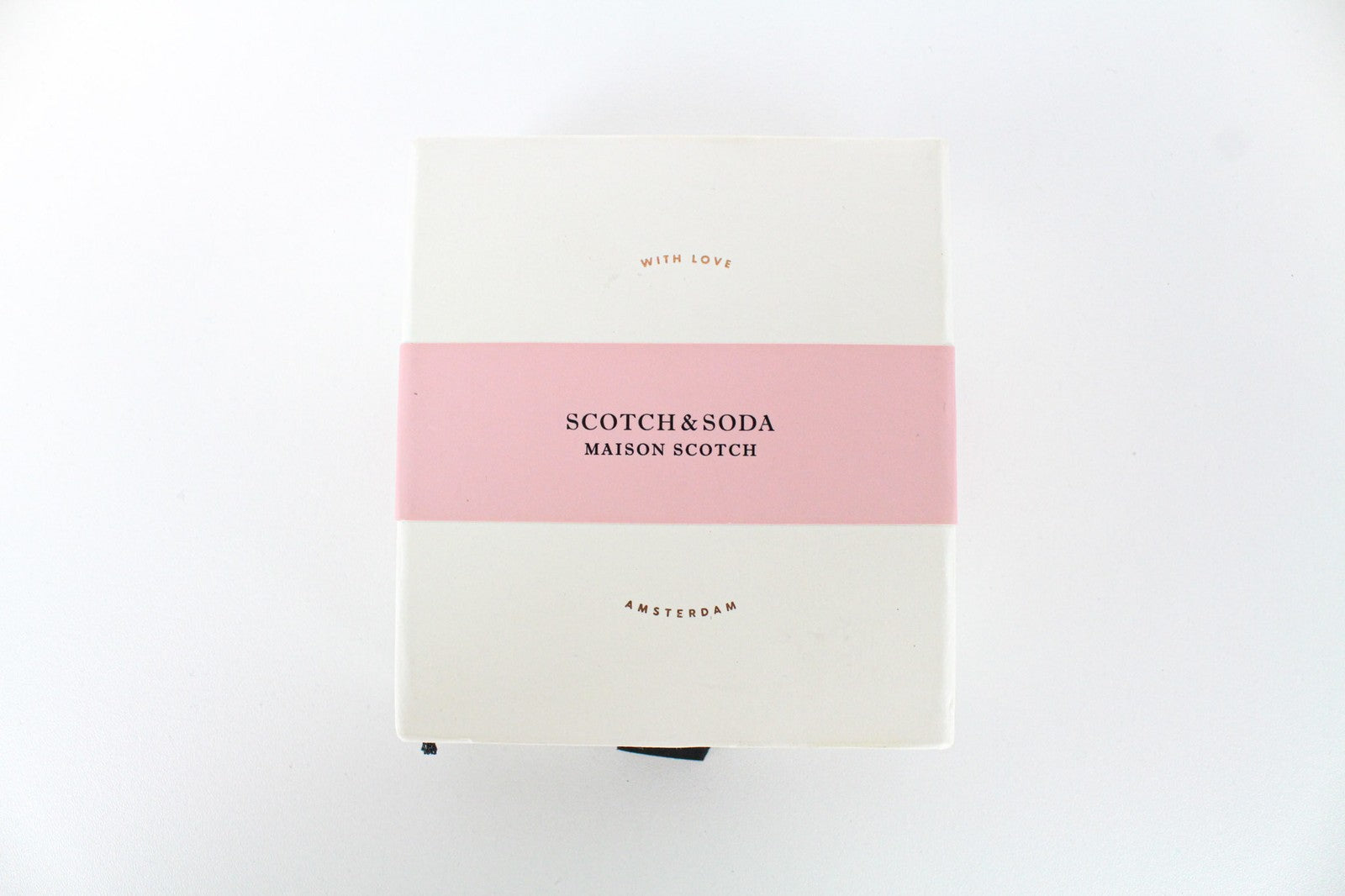 MAISON SCOTCH moteriškas S dydžio raudonas gėlių rašto liemenėlės ir kelnaičių komplektas 