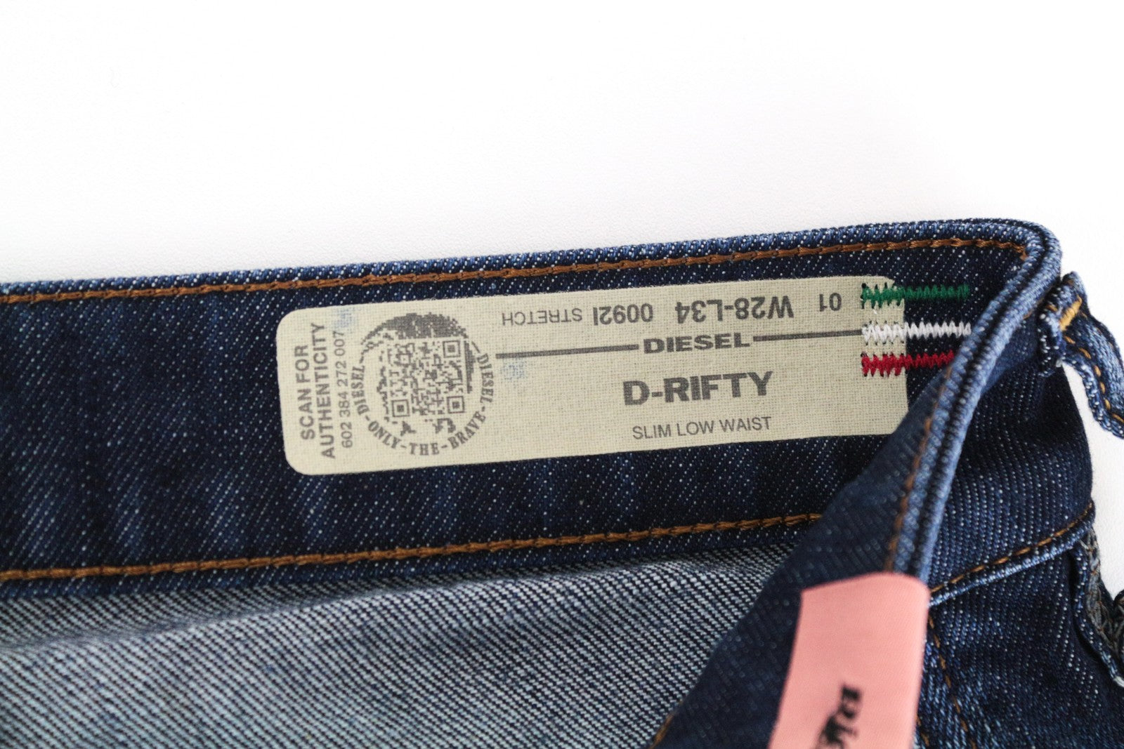DIESEL D-Rifty 0092I vyriški džinsai W28/L34 Slim Fit, dirbtinės medvilnės, tamprios, mėlynos spalvos 