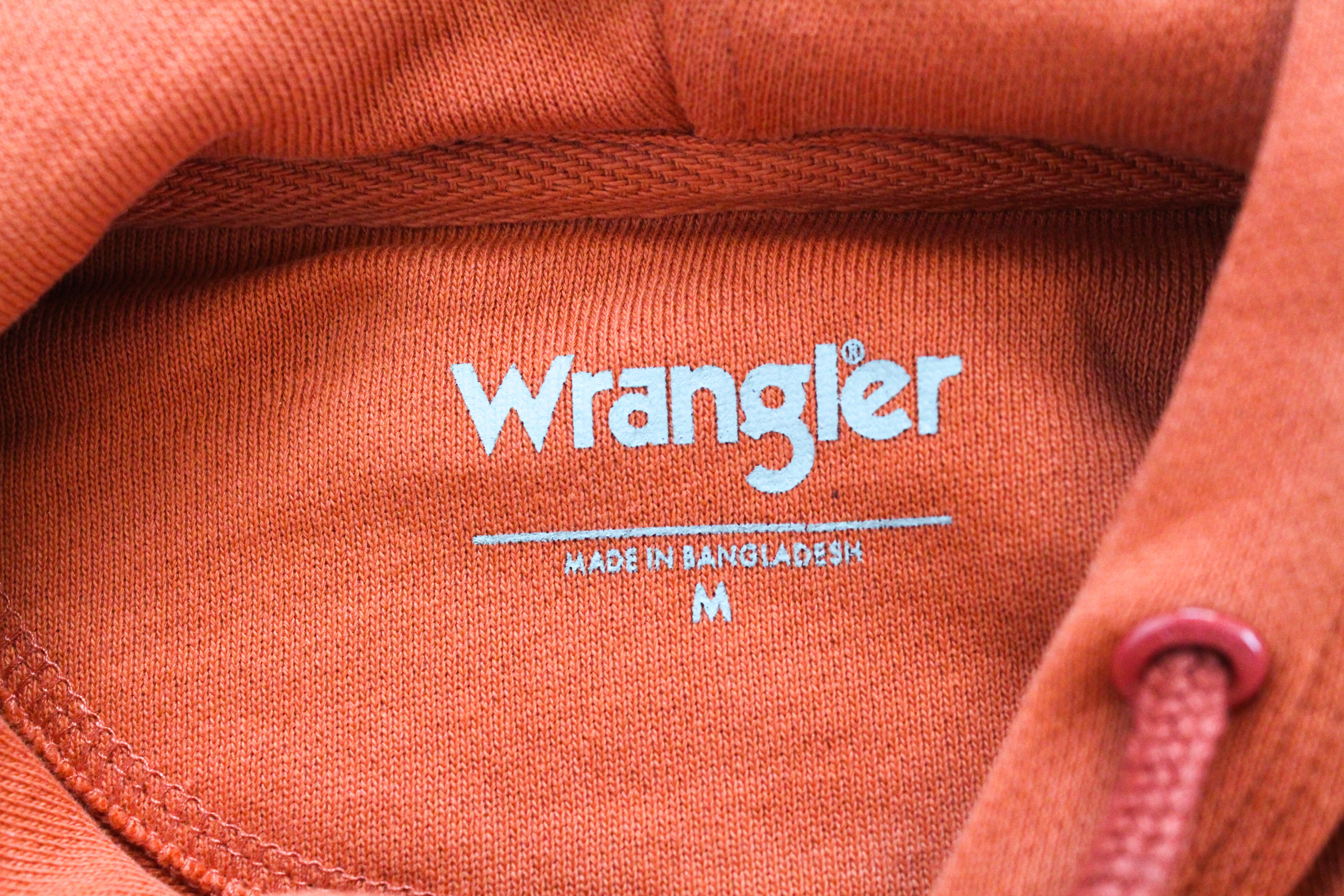 WRANGLER vyriškas oranžinis medvilninis flisinis megztinis su šūkiu ir gobtuvu, M dydžio, su logotipu ir spauda 