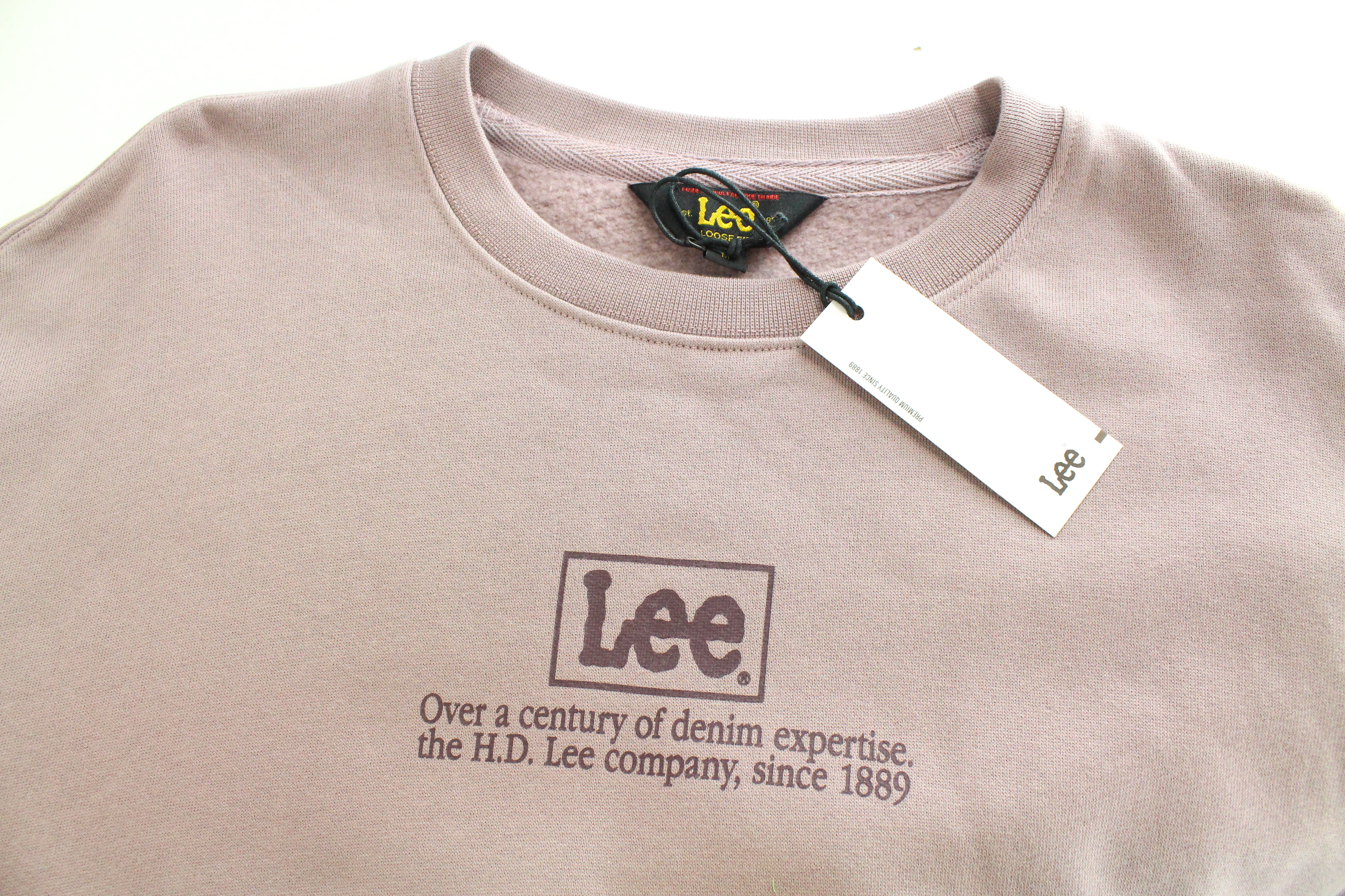 LEE vyriškas M dydžio violetinis audros flisinis megztinis su apvalia kaklo dalimi ir laisvo kirpimo... 