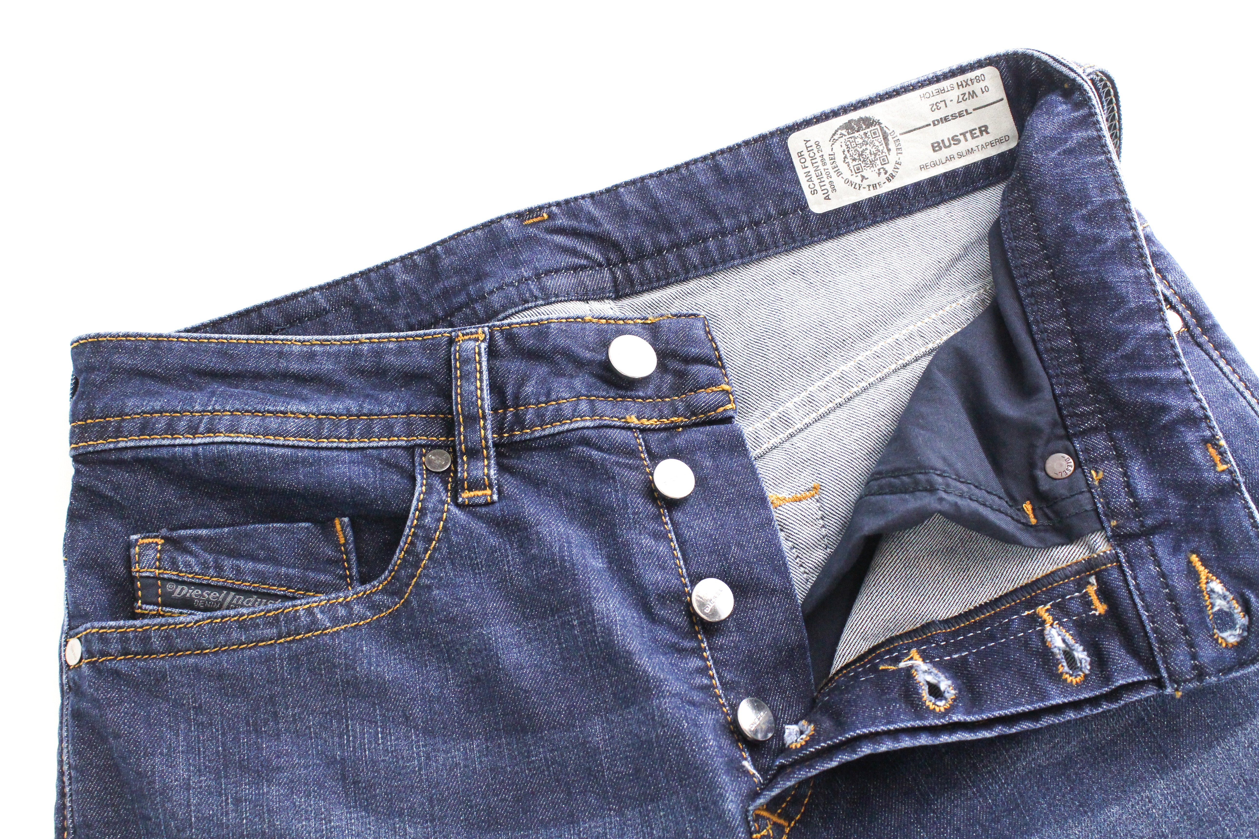 DIESEL Buster 084XH vyriški džinsai W27 L32 Slim Taper Fit medvilniniai mėlyni skalbto džinso rašto džinsai 