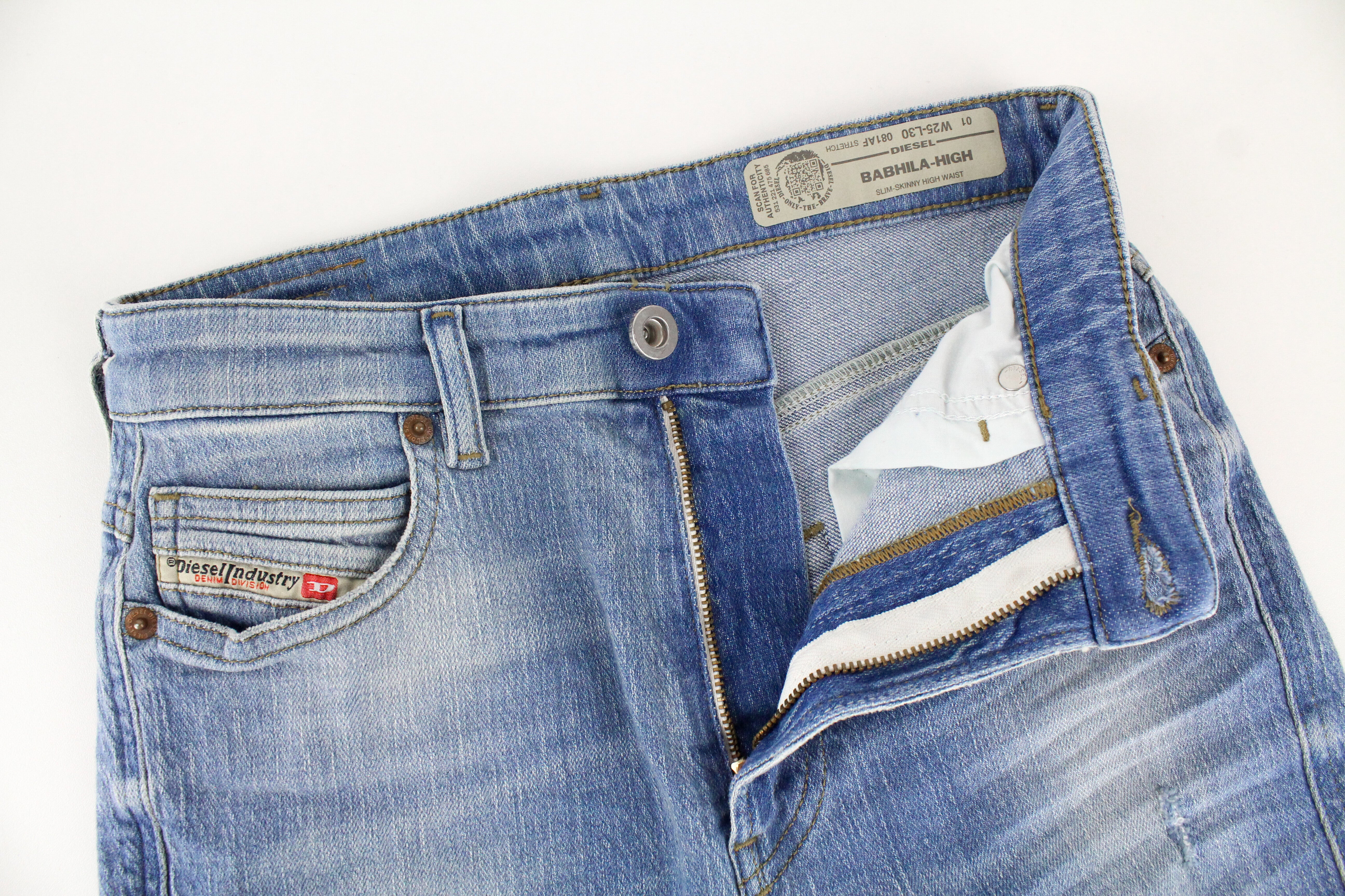 DIESEL Babhila-High 081AF moteriški džinsai W25/L30 Distress Blue Classic Slim Skinny