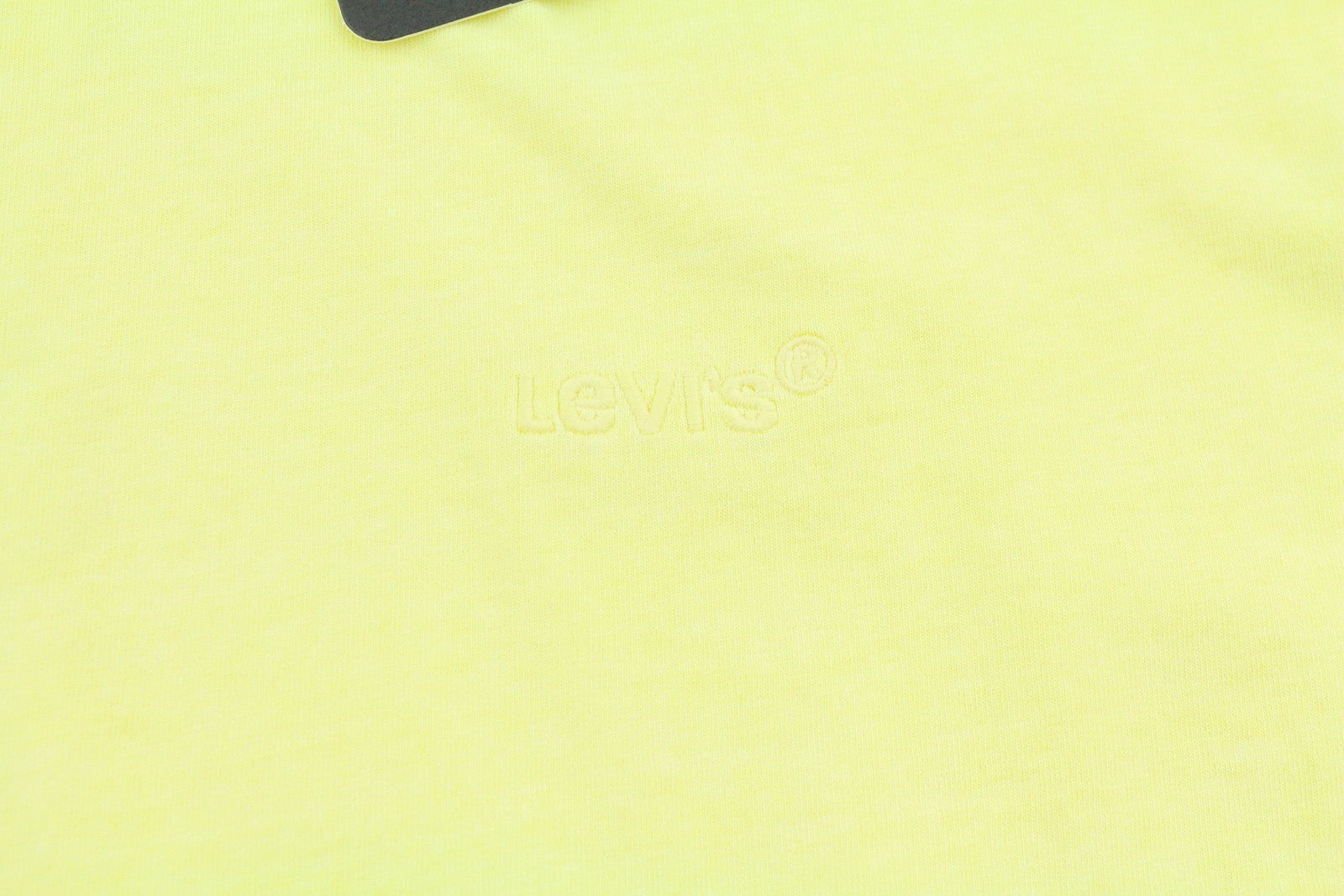 LEVI'S Vintage Fit Men T-Shirt XL Yellow Cotton Crew Neck Short Sleeve