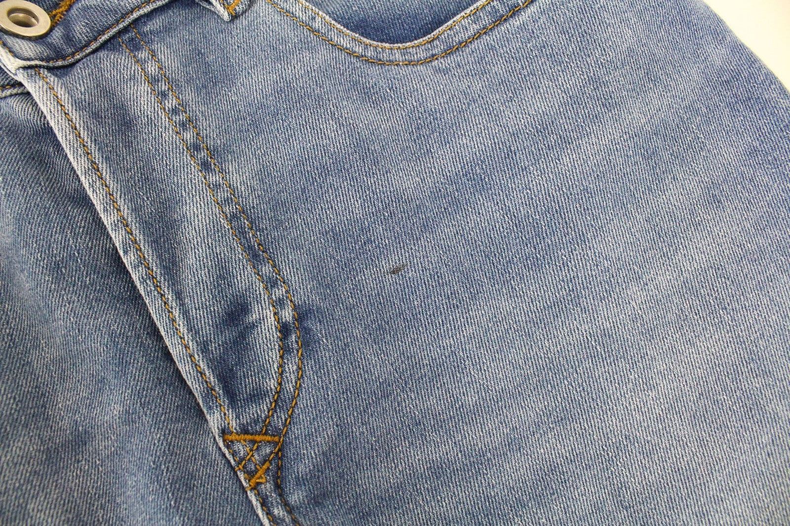 DIESEL D-Bazer 087AQ Men Jeans W28/L32 Tapered Cotton Stretch Light Blue
