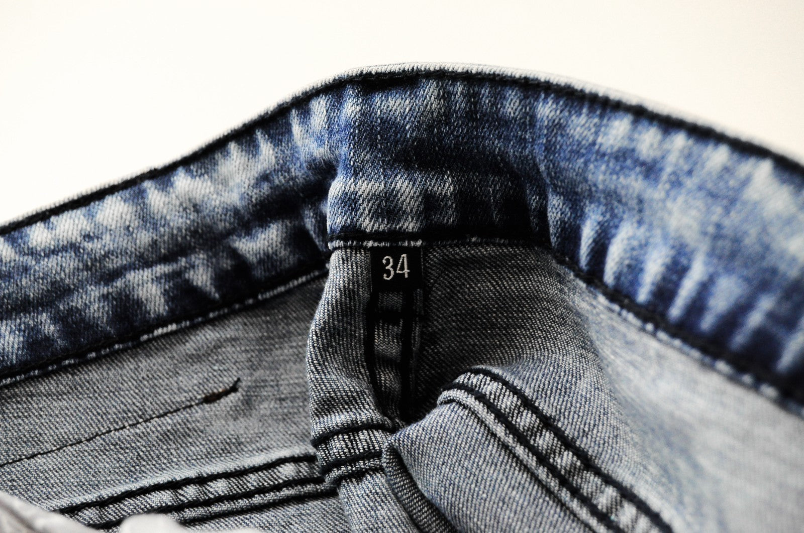 DESIGUAL Jogger Men Jeans UK16 Slim Cotton Blend Stretch Washed Light Blue