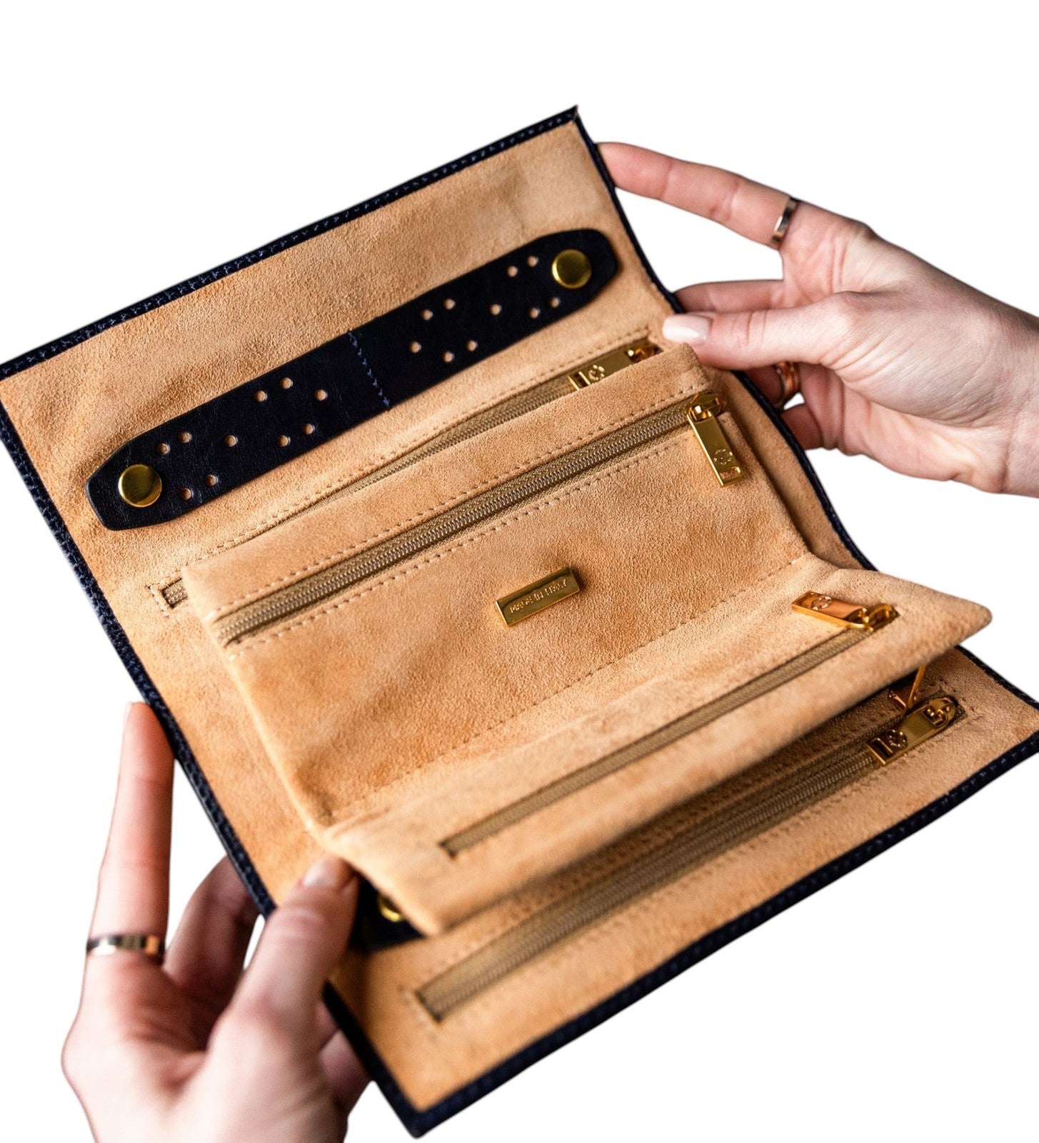 TIME RESISTANCE Madame Bovary Women Jewelry Travel Case Navy Vachetta Leather