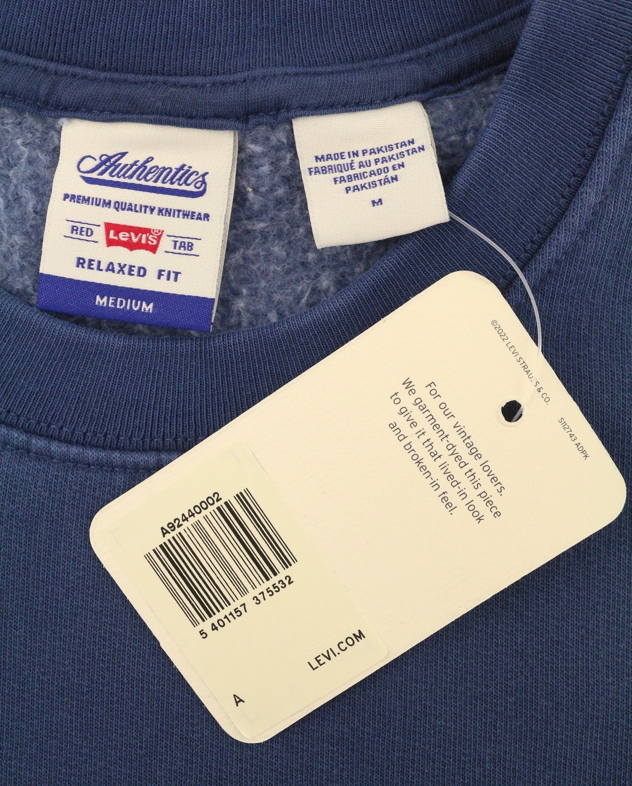 LEVI'S Relaxed Fit Men Sweatshirt M Blue Faded Crew Neck Long Sleeve Pull On
