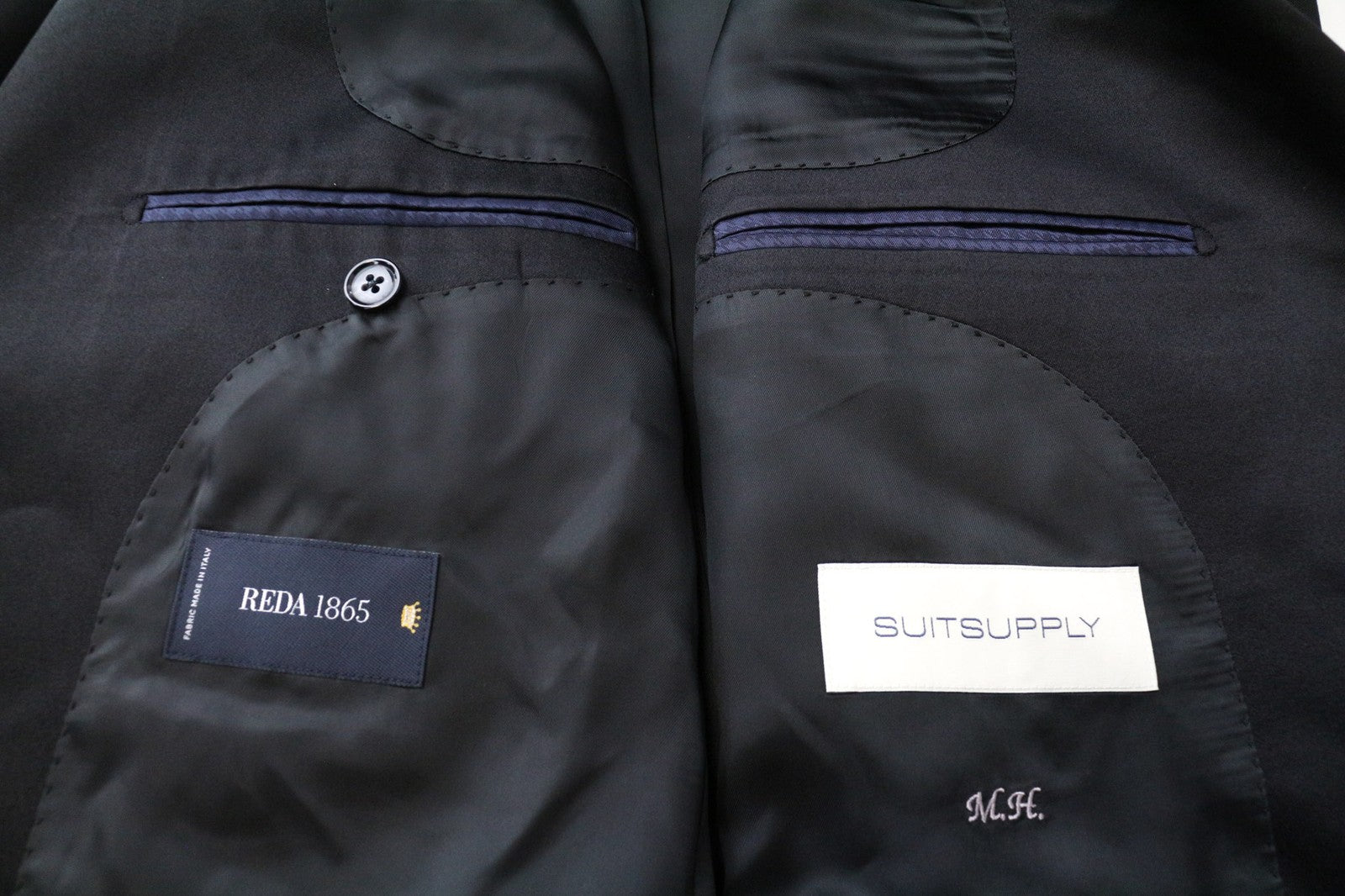 SUITSUPPLY La Spalla Men's Suit UK42R Black Wool 3Pc Tuxedo Classic Single Fit