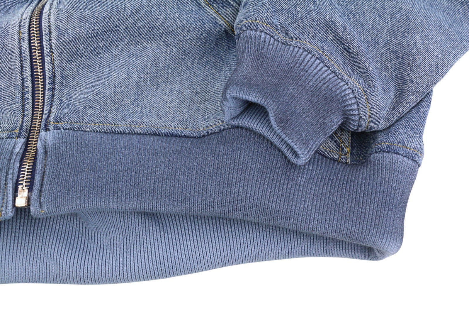 THE ATTICO moteriška striukė, 38 dydis, mėlyna, blukinto džinso imitacija, su gobtuvu, didelė. RRP1550 