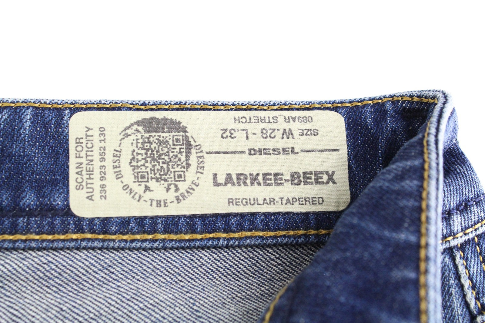 DIESEL Larkee-Beex 089AR Men Jeans W28/L32 Tapered Blue Cotton Stretch Washed