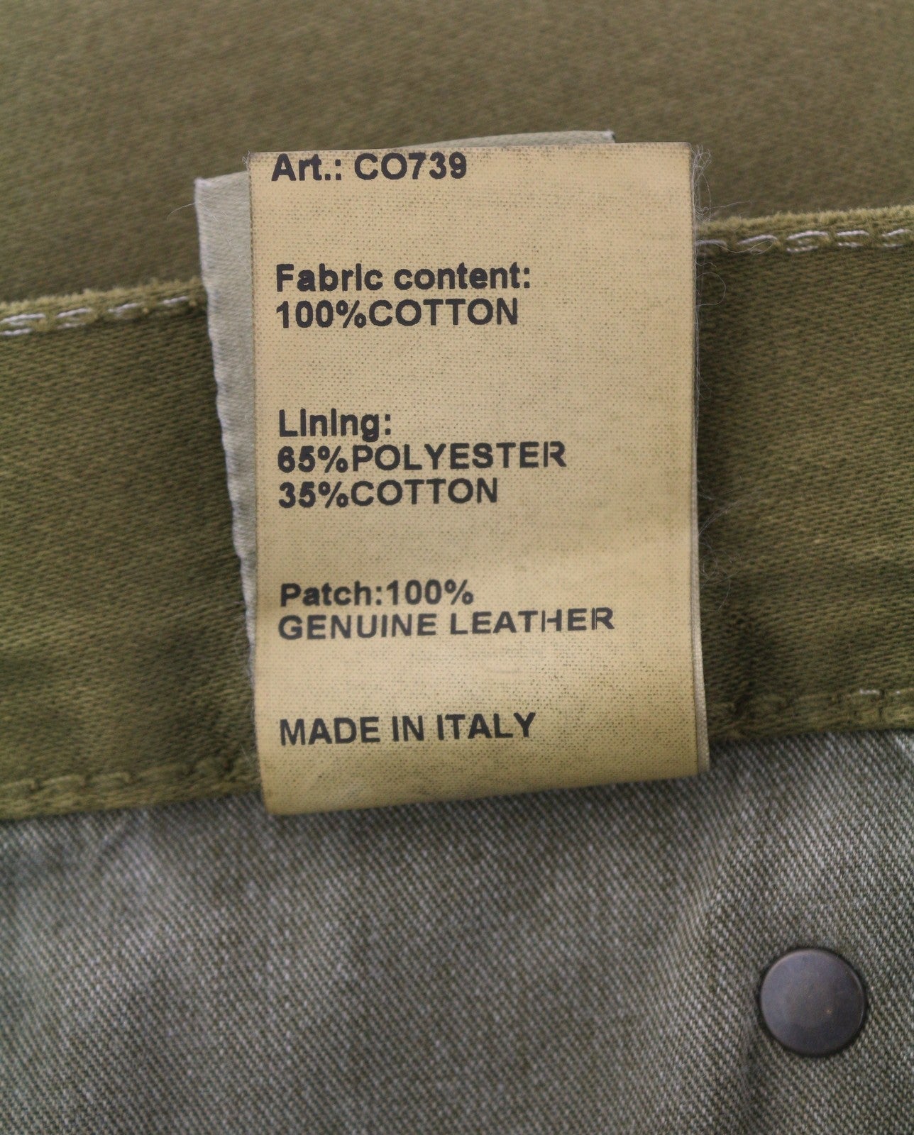 R13 Boyfriend moteriškos kelnės 29 alyvuogių spalvos, dažytos moleskino spalvos, trumpintos, išblukintos, FW25 