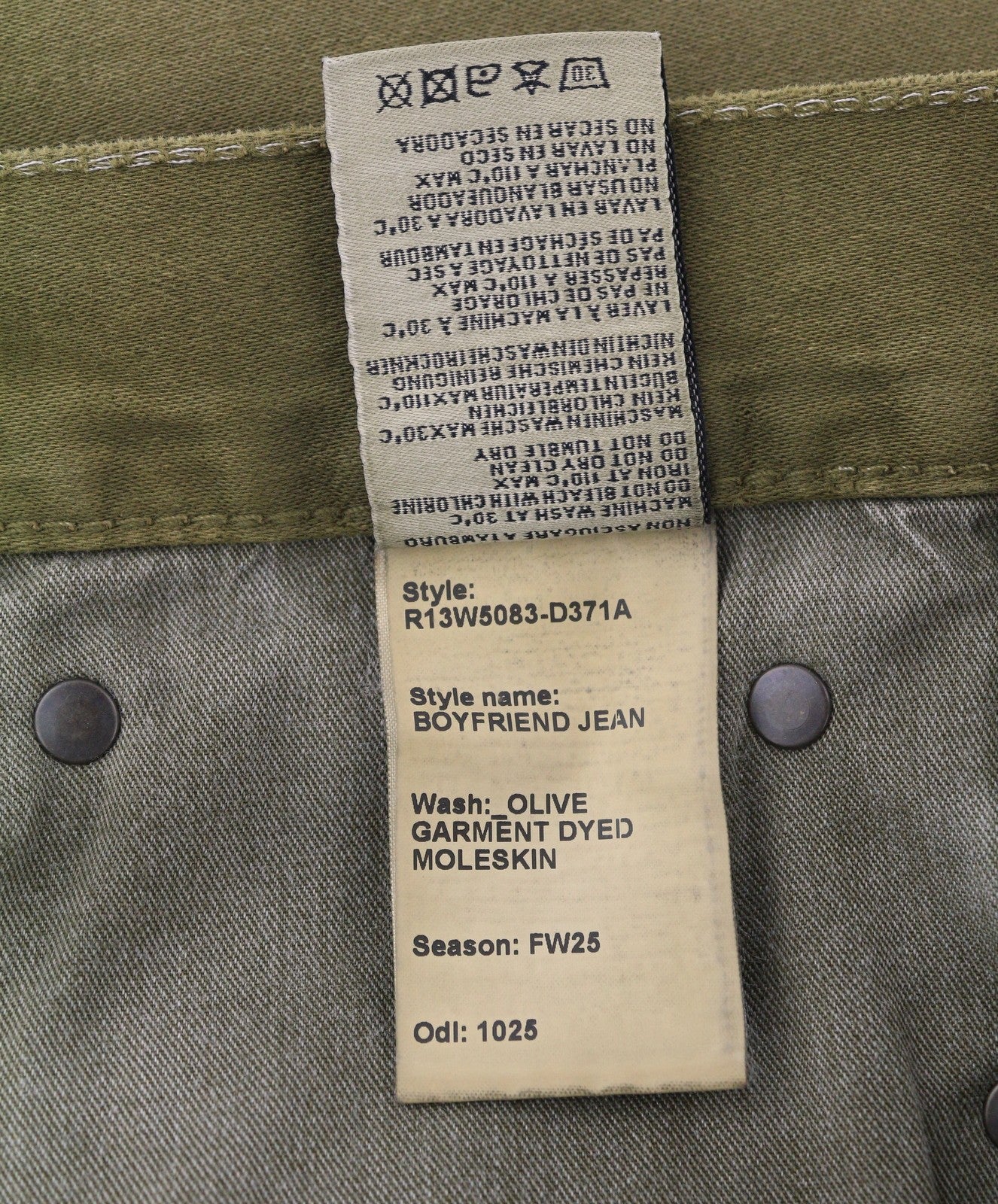 R13 Boyfriend moteriškos kelnės 29 alyvuogių spalvos, dažytos moleskino spalvos, trumpintos, išblukintos, FW25 